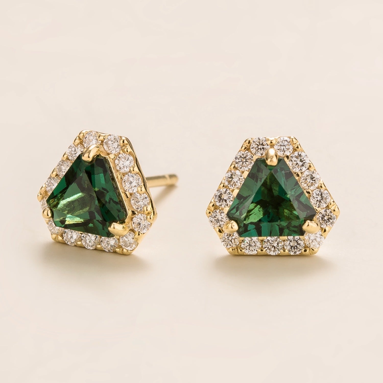 Diana Gold Earrings In Emerald & Diamond