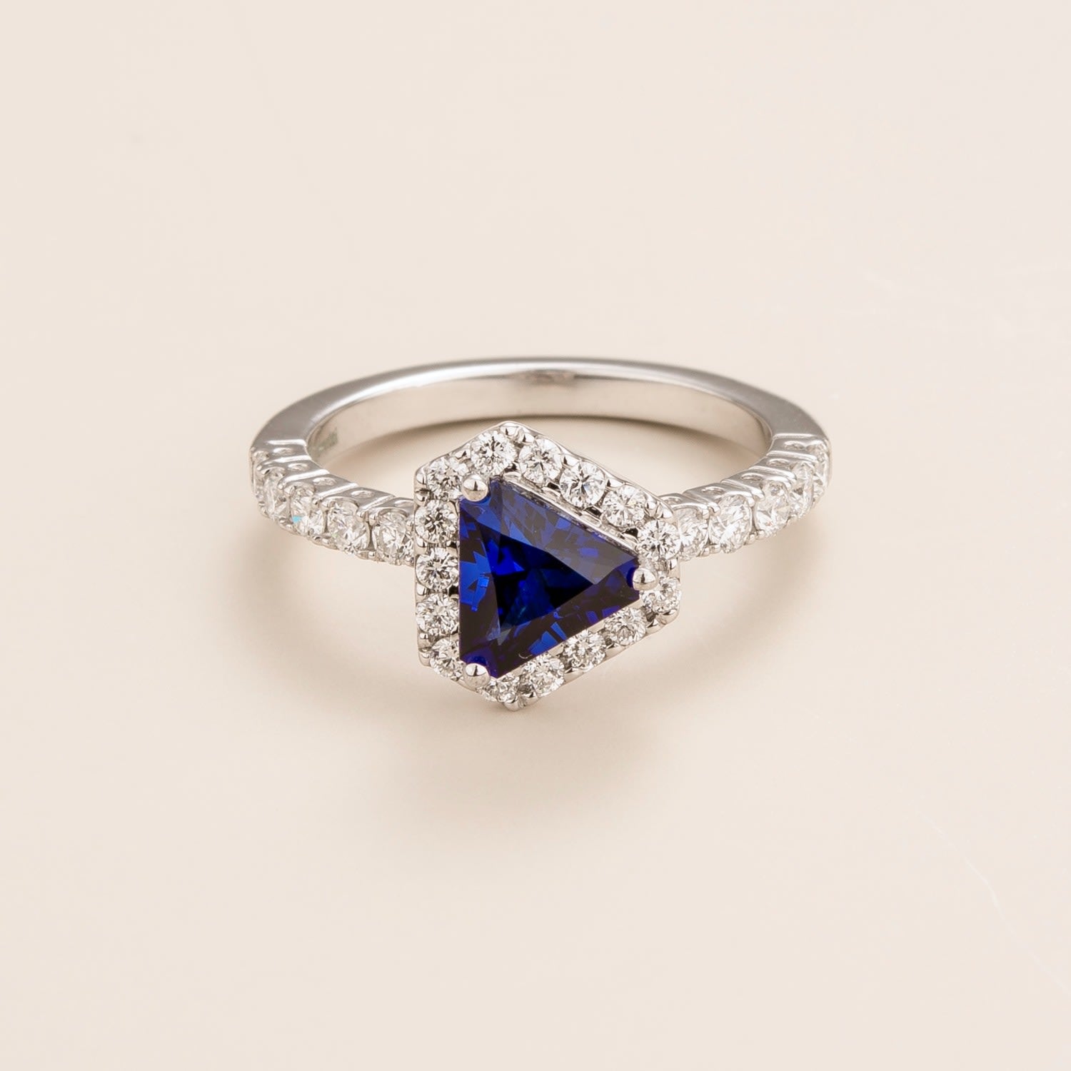 Diana White Gold Ring Blue Sapphire & Diamonds