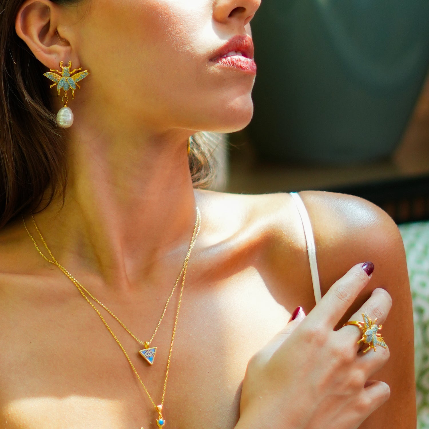 Divine Connection Queen Bee Turquoise & Gold Chunky Earrings - Turquoise