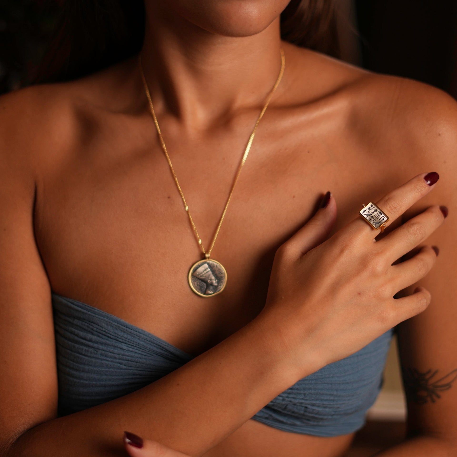 Eternal Grace Nefertiti Gold & Silver Chain Necklace - Gold