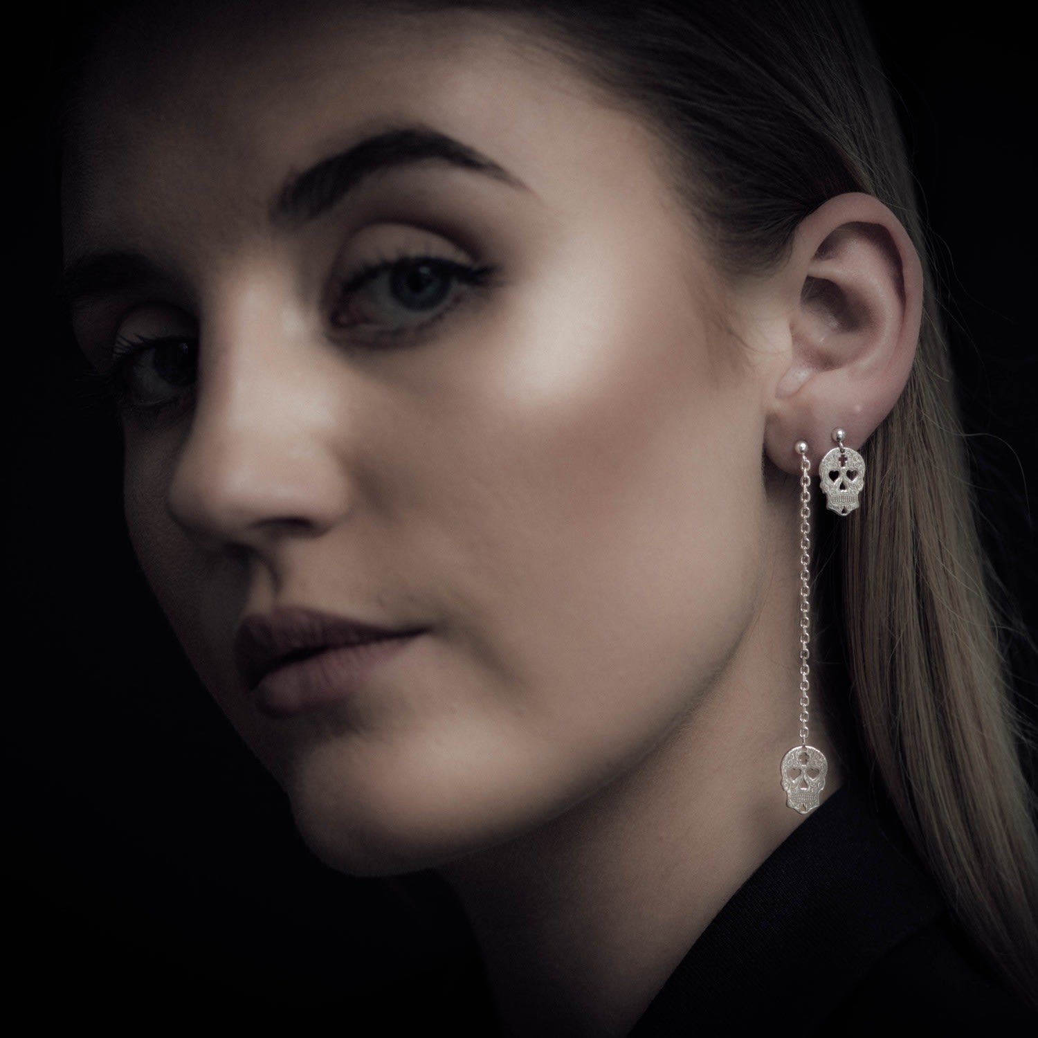 Gold Sugar Skull With Heart Eyes Single Long Drop Earring