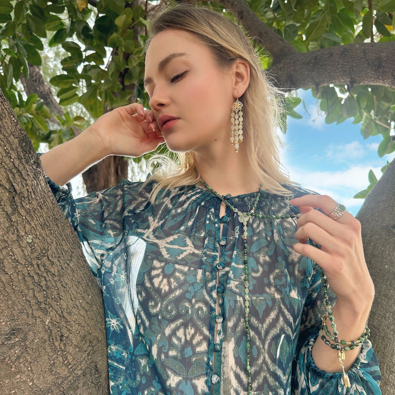 Double Layers Green Gemstone Bracelet Or Choker