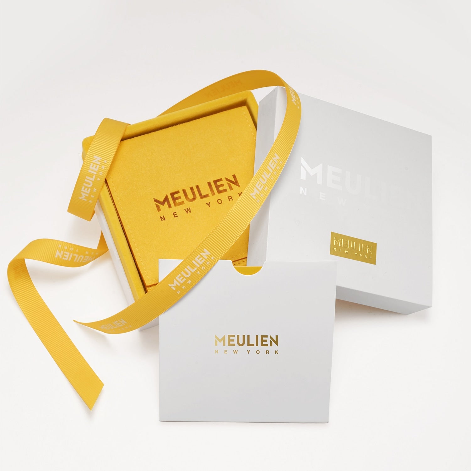 Keen Heart Earrings - Gold