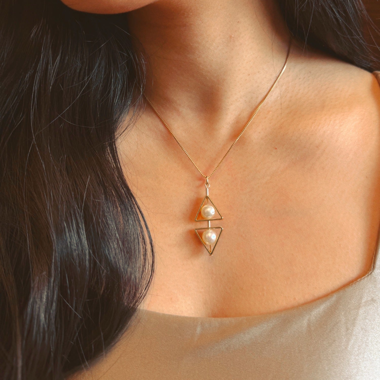 Double Triangle Pearl Art Necklace