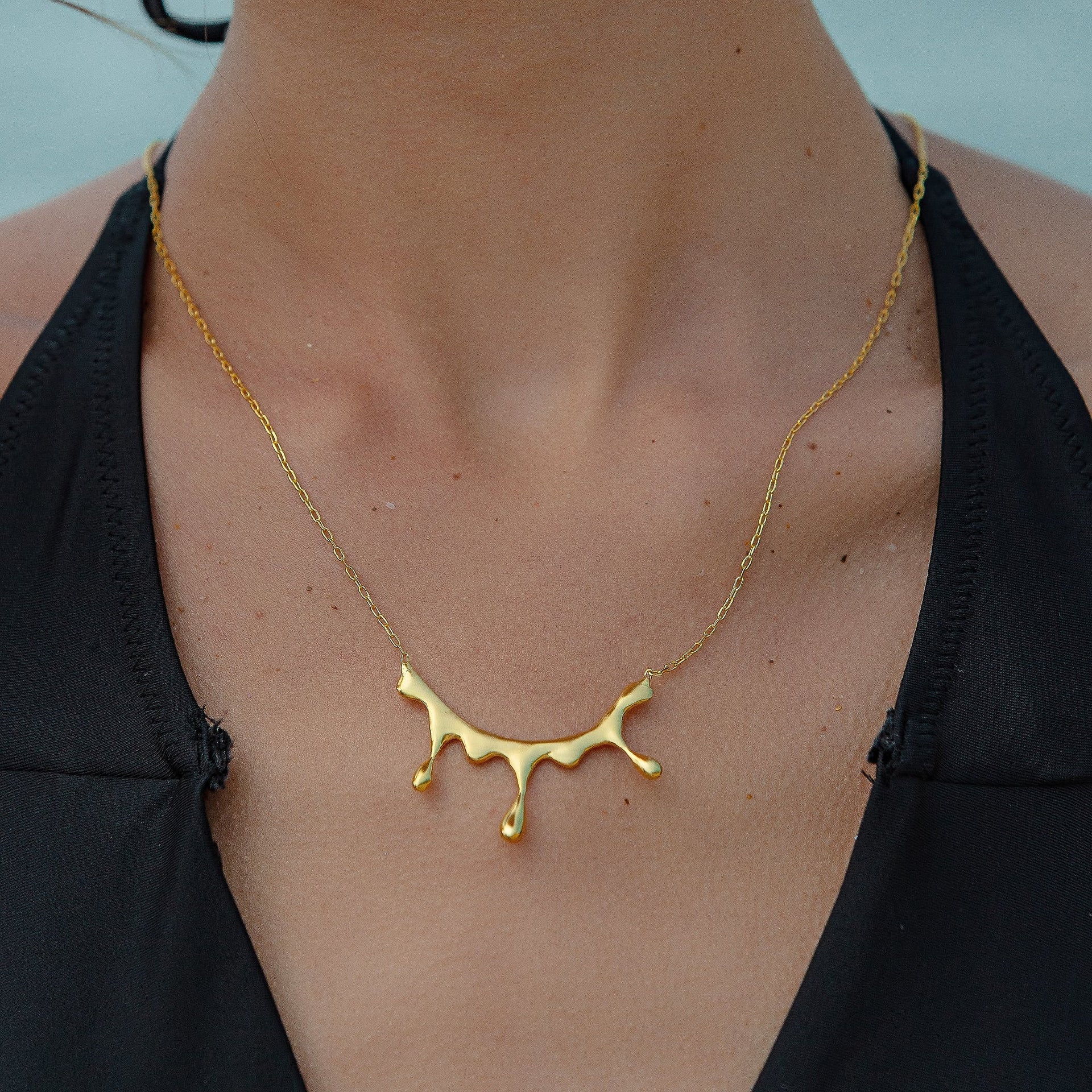 Dripping Gold Melting Necklace