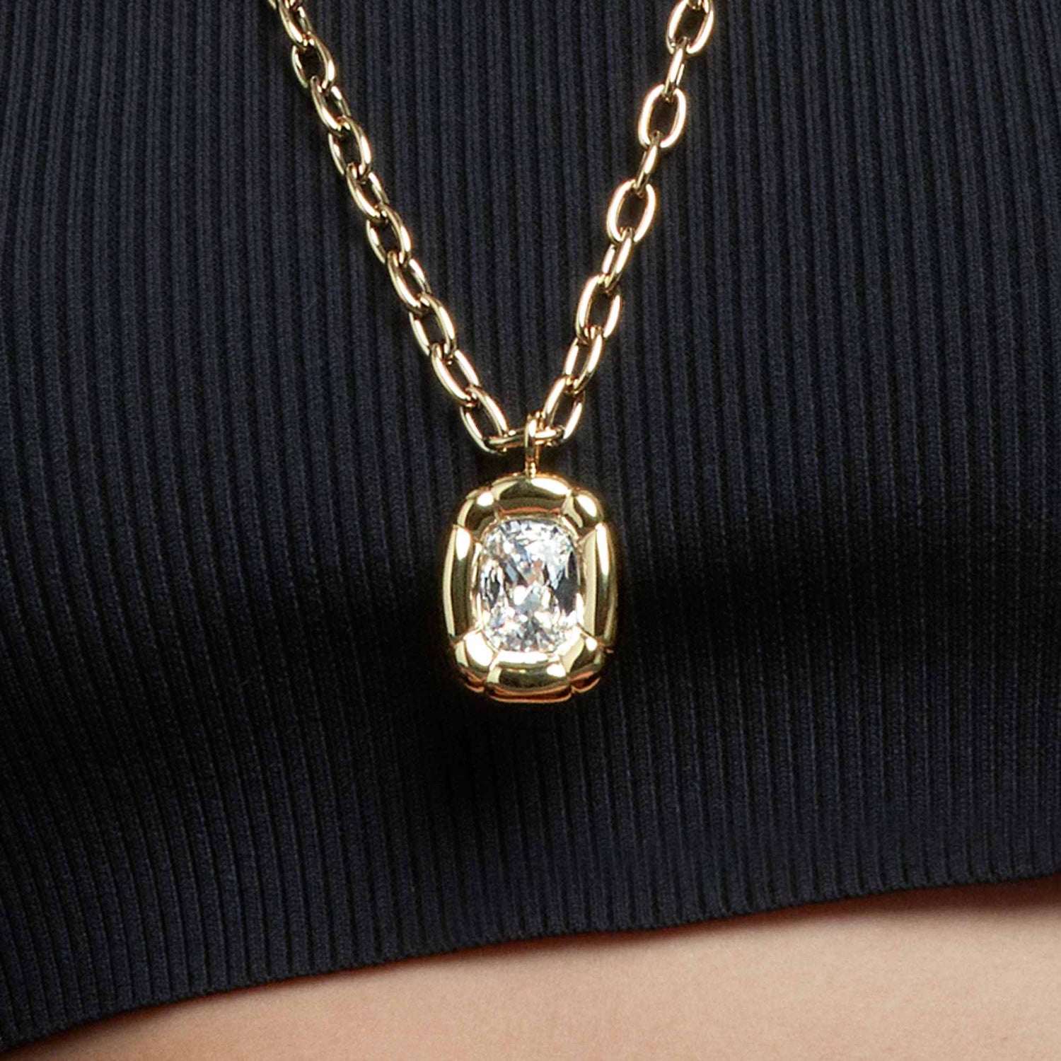 dulcis-pendant-swarovski