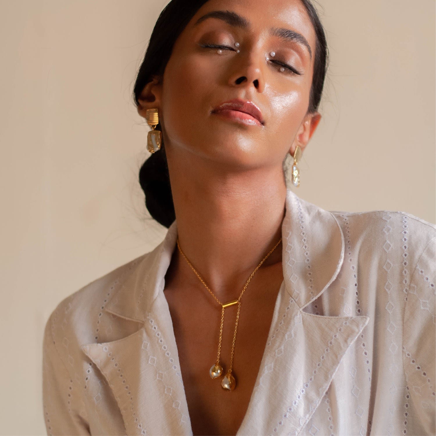 Gold Boond Pendant With Baroque Pearls