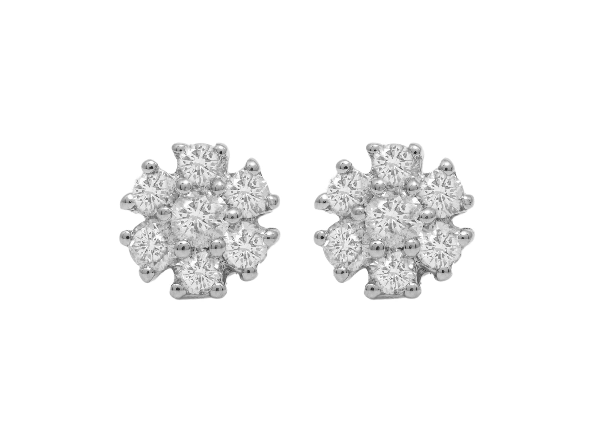 14kt white gold diamond flower stud earrings containing 0.50 cts tw