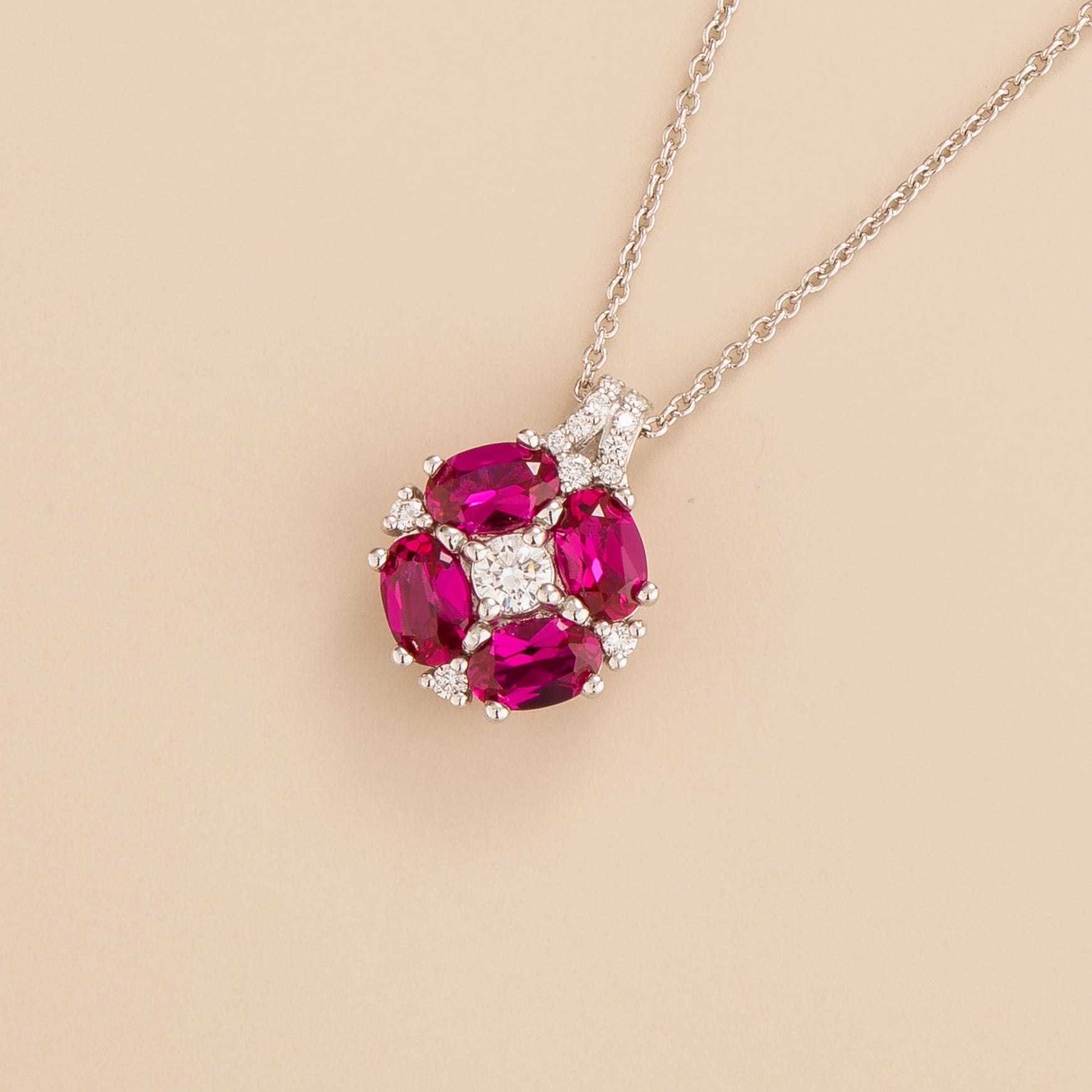 Pristi White Gold Necklace Ruby & Diamond
