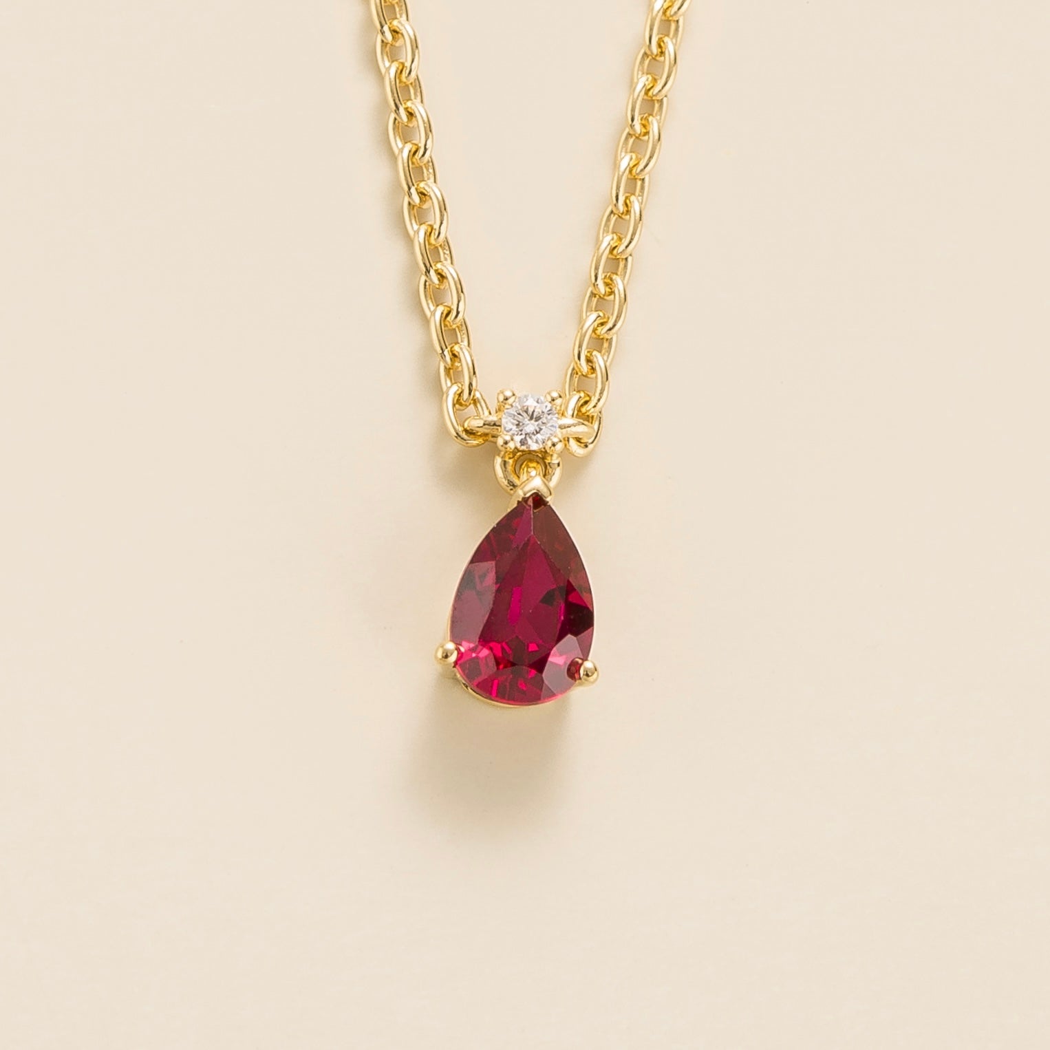 Ori Small Gold Pendant Necklace In Ruby & Diamond