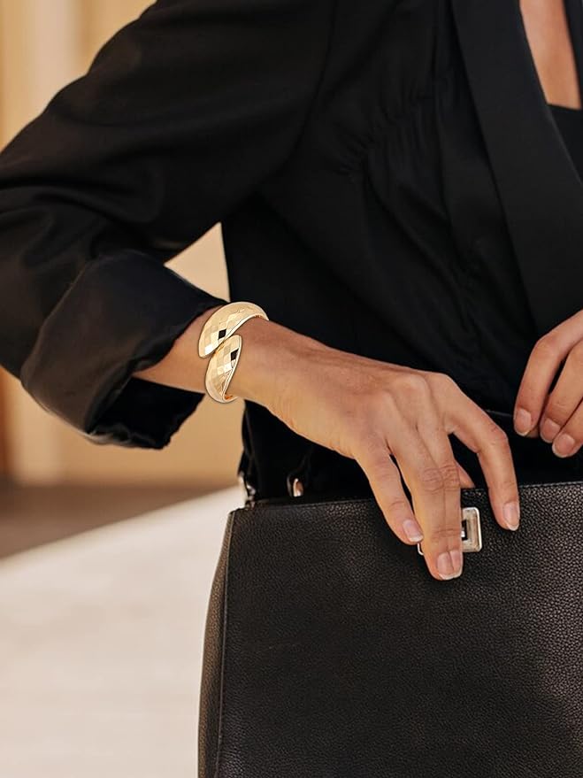 18K Gold Faceted Cuff Bangle