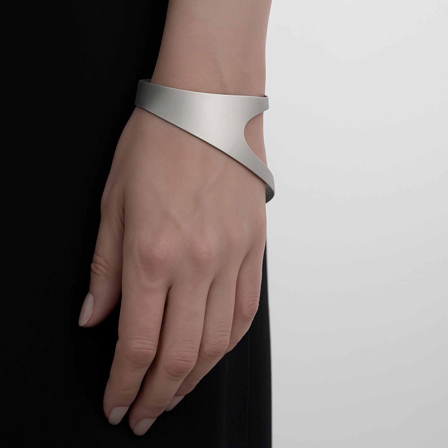 Echo Bracelet – Matte – Left