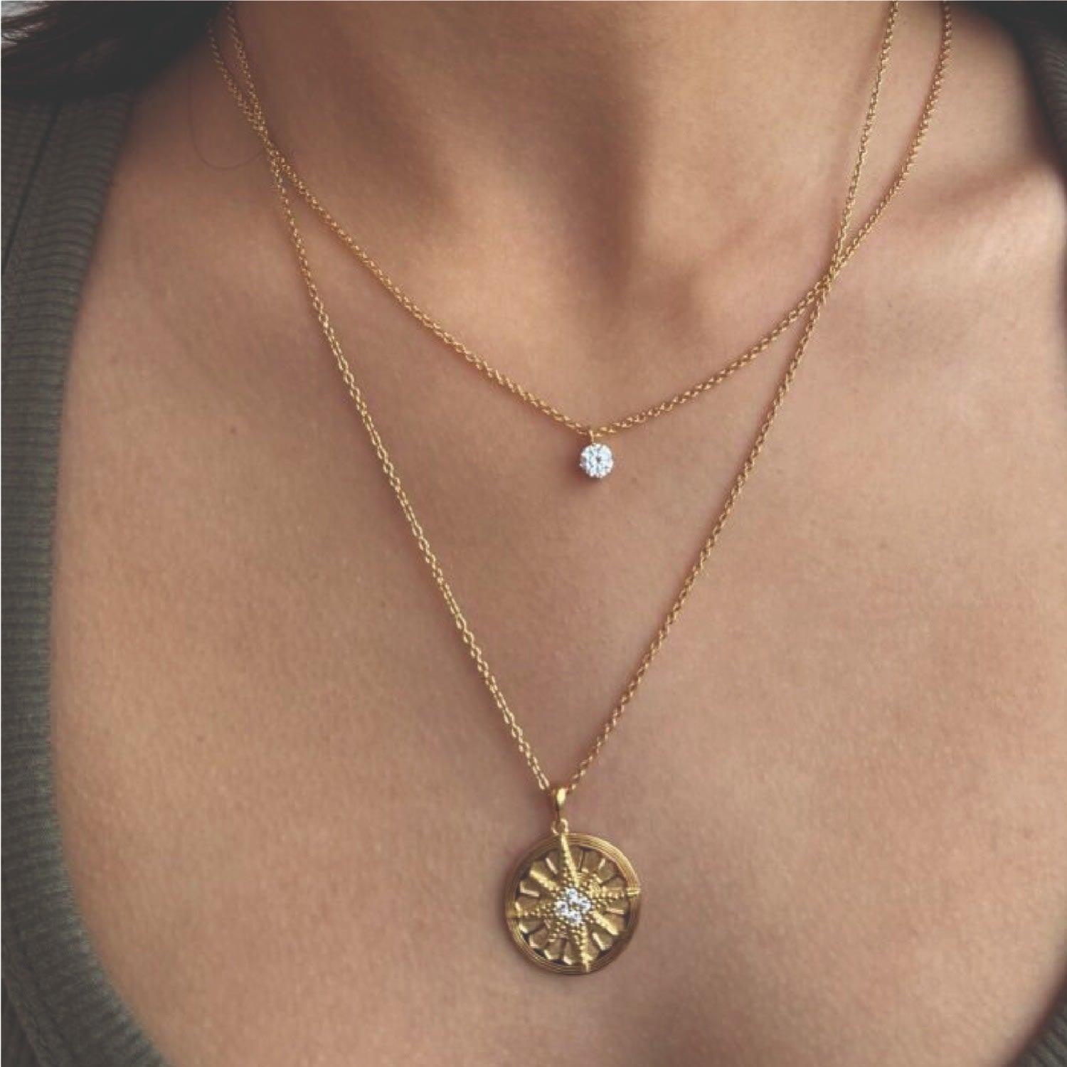 Venus - Compass Necklace In Gold & Zirconia