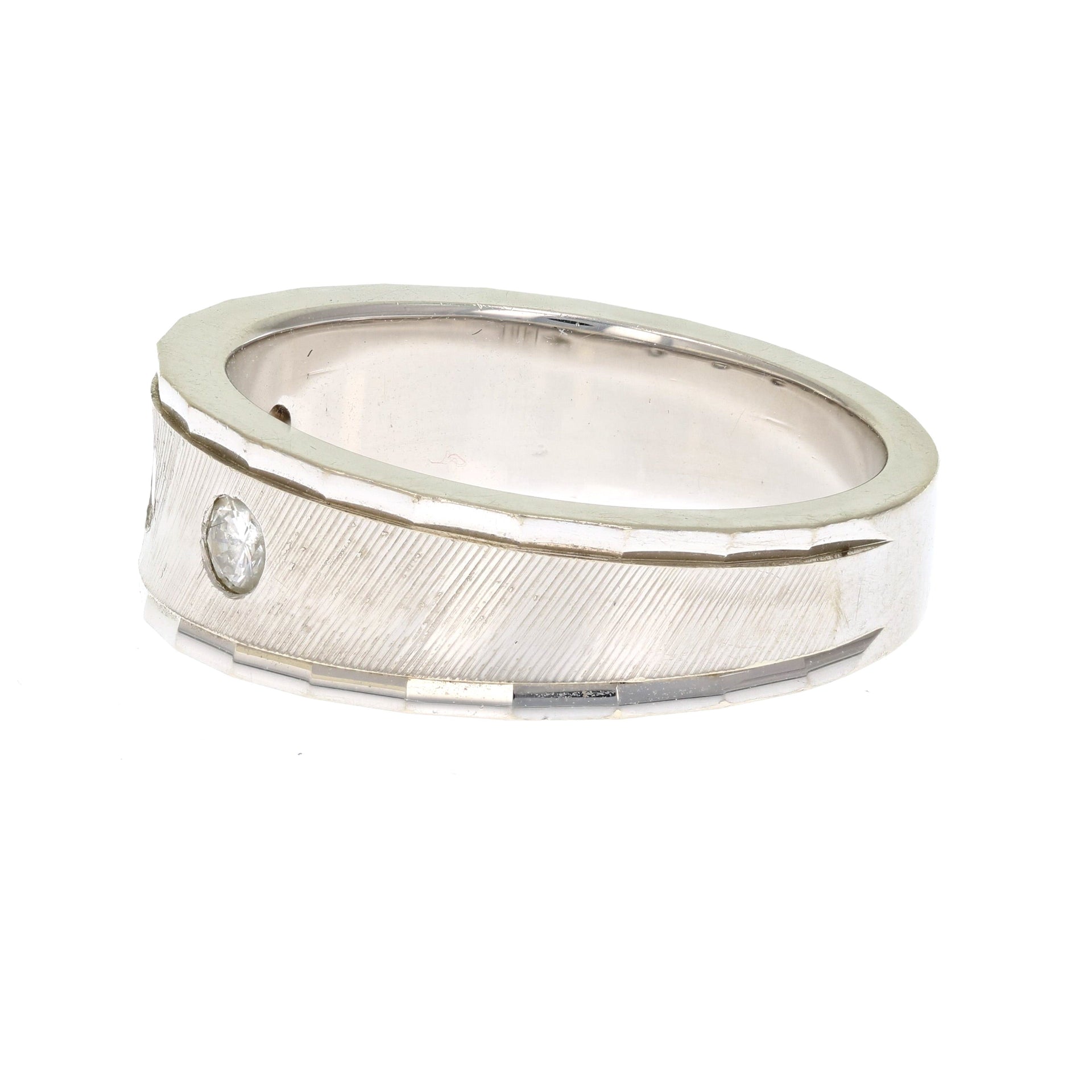 1/4 cttw SI2-I1 3 Stone 14K Gold Machine Set Diamond Wedding Band
