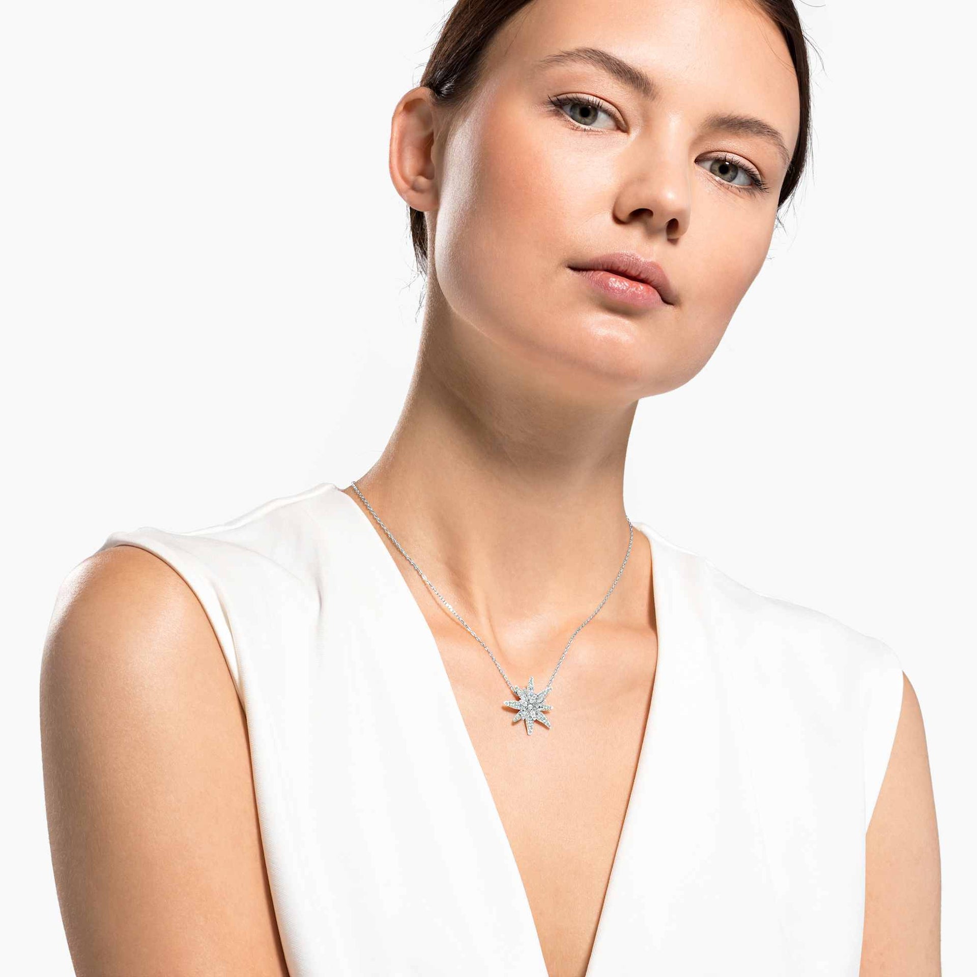 edelweiss-pendant-swarovski