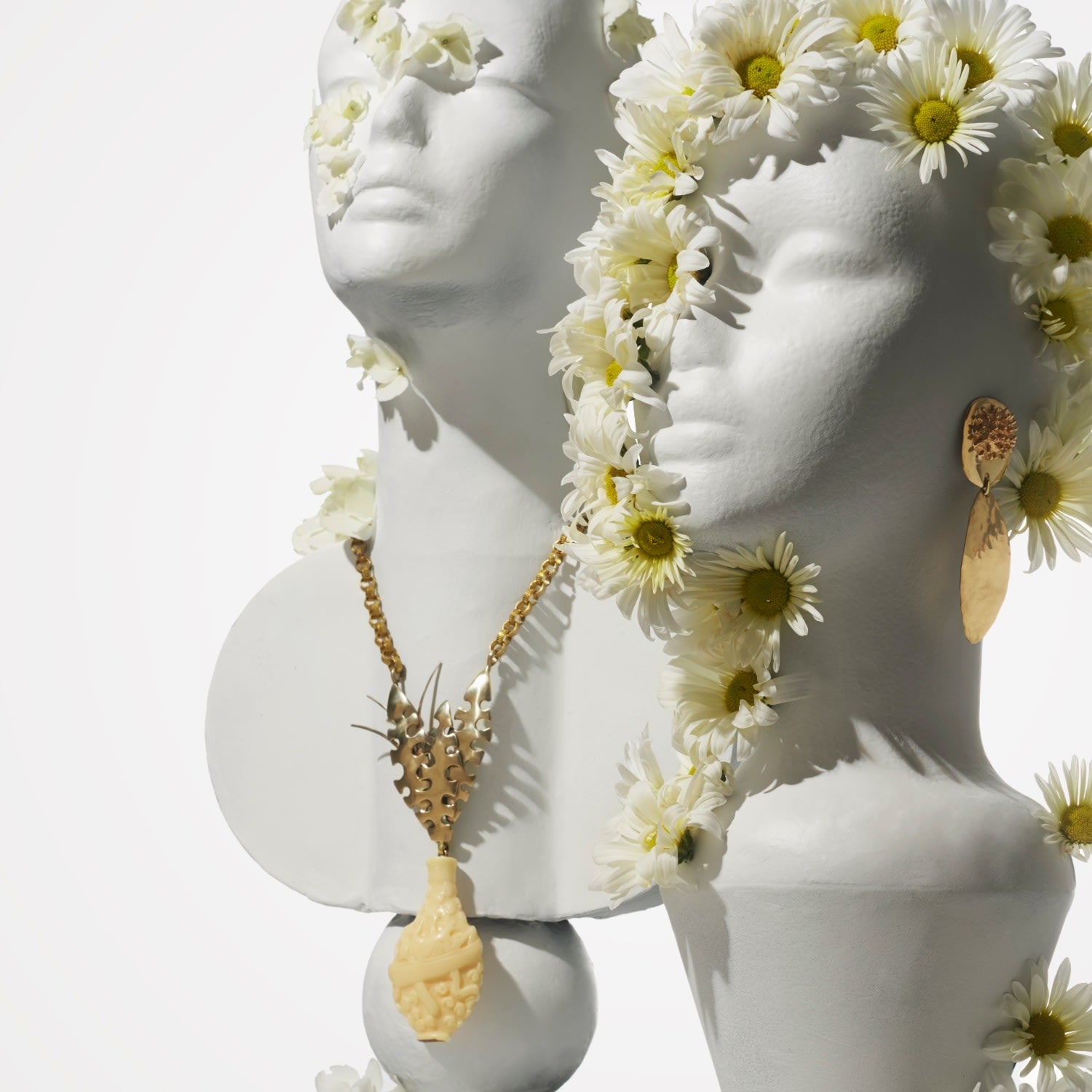 Vase Necklace In Fresh Cut Green