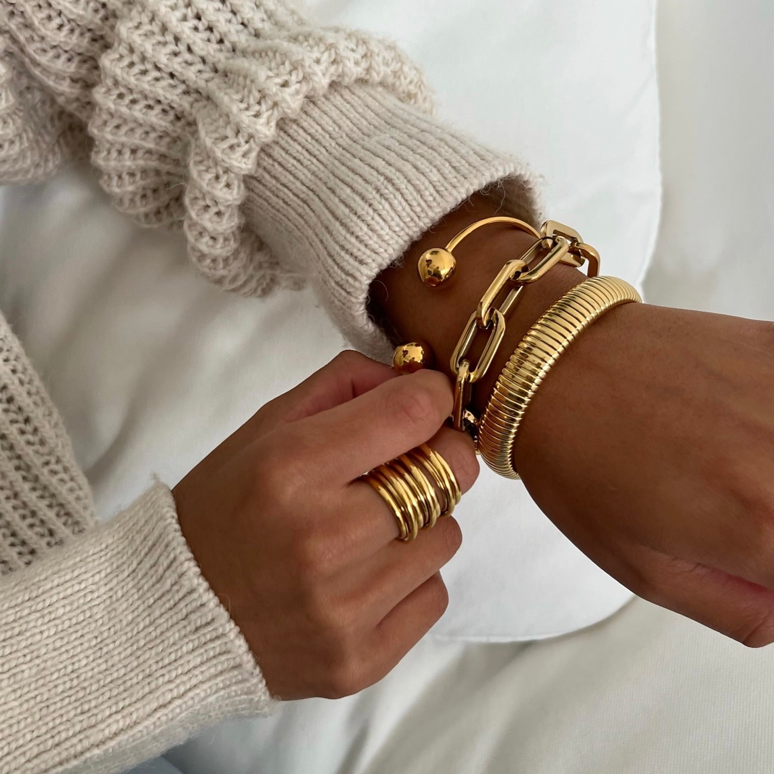 Ellie Vail - Sandra Coil Bangle Bracelet