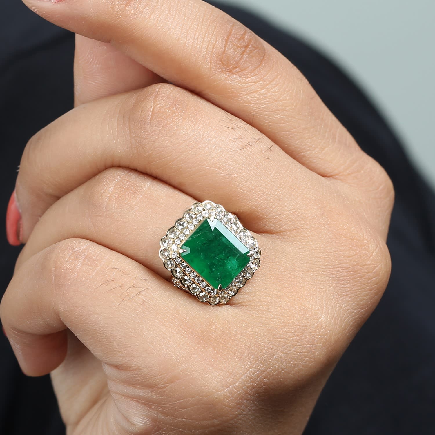 Emerald Gemstone Rose Cut Diamond Cocktail Ring In Yellow Gold
