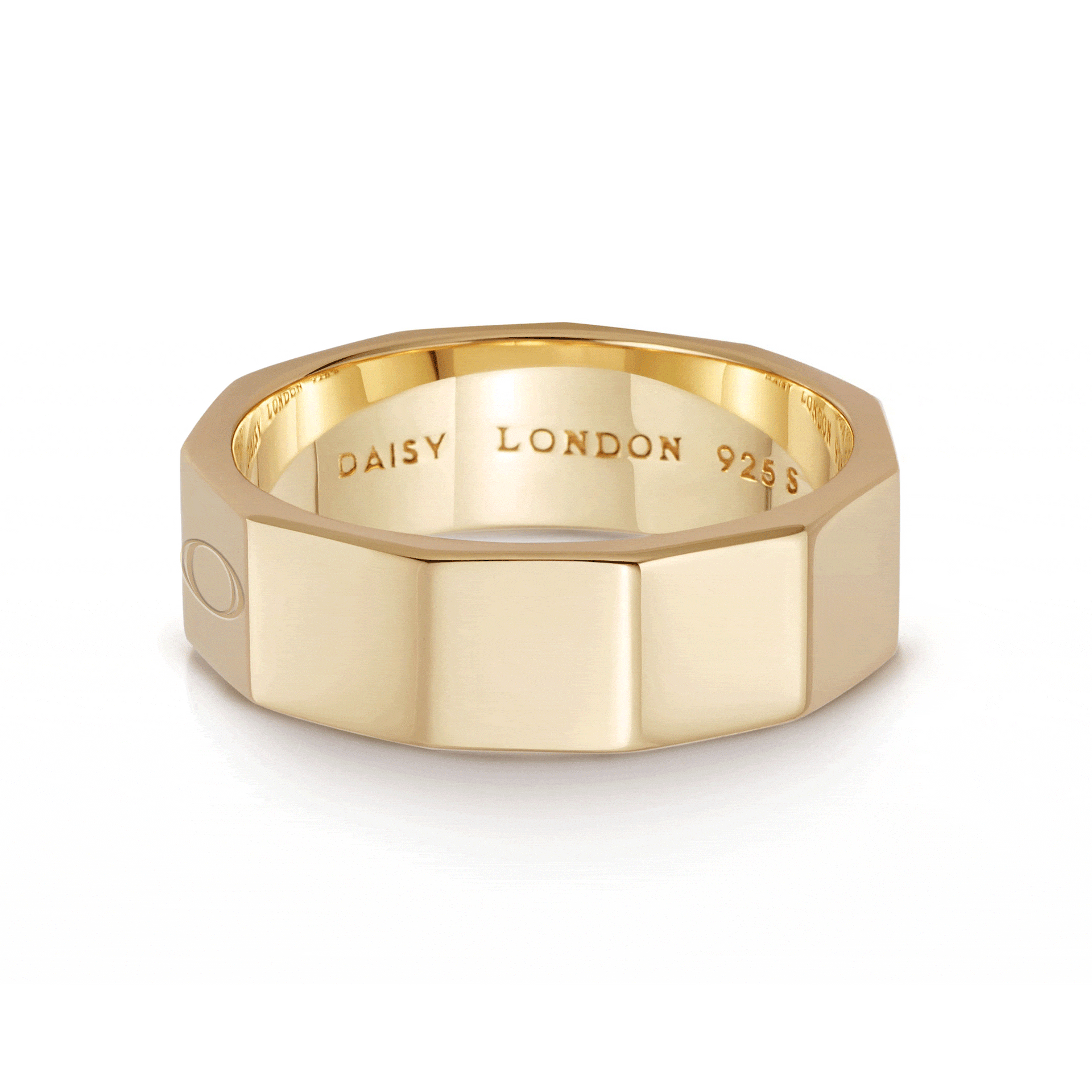 engravable-geometric-band-ring-18ct-gold-plated-daisy-london