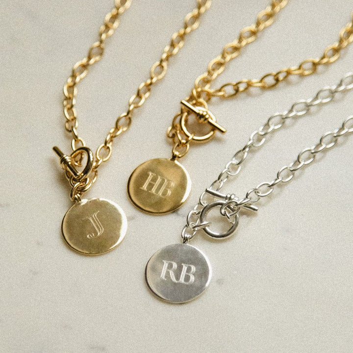 engravable-medallion-necklace-18ct-gold-plated-daisy-london