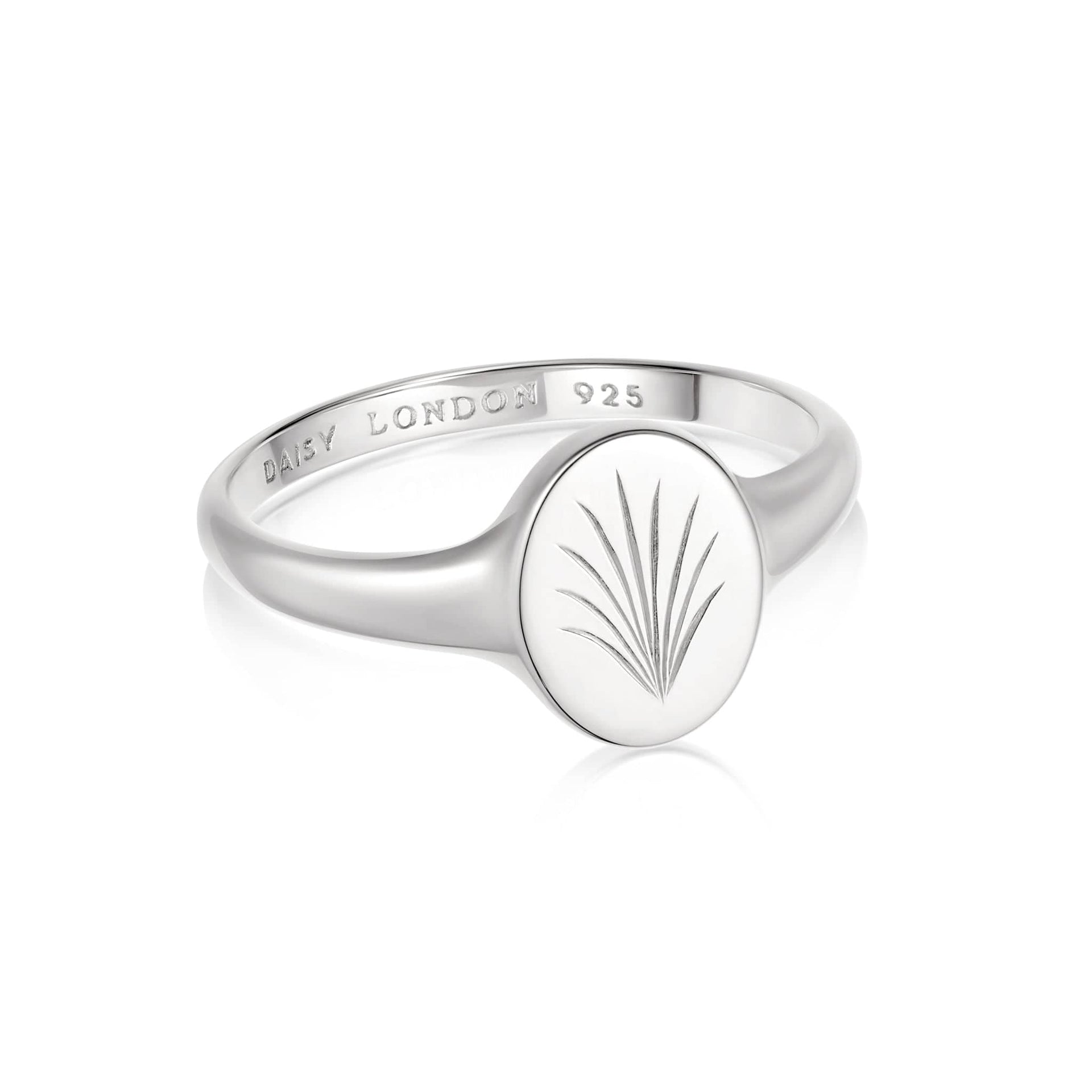 engraved-palm-signet-ring-925-sterling-silver-daisy-london