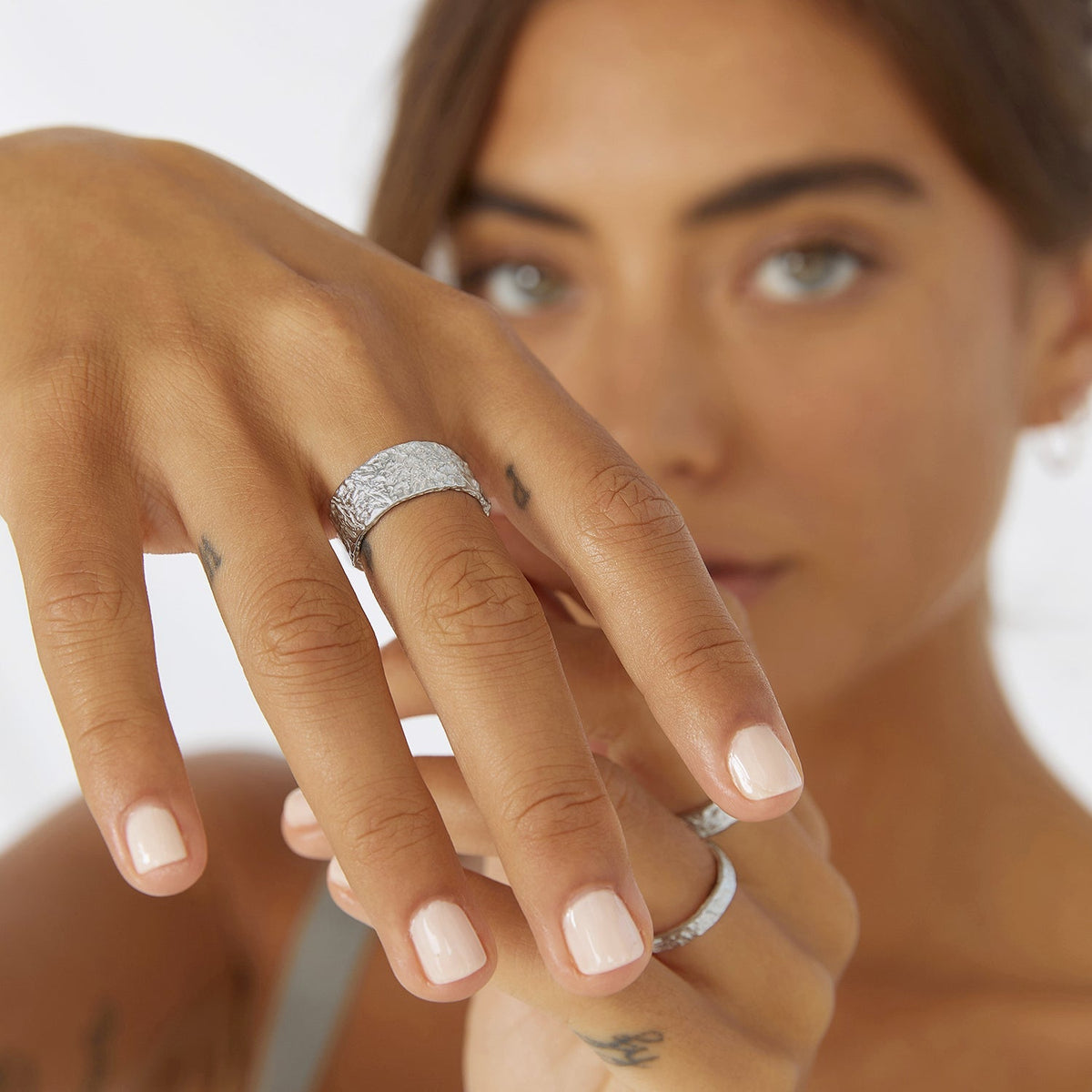 Eros Silver Textured Ring Large