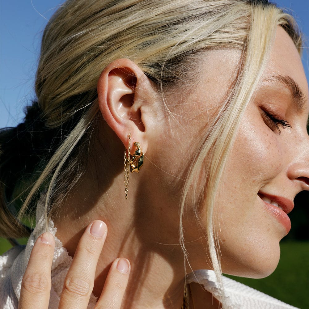 estee-lalonde-box-chain-earrings-18ct-gold-plated-daisy-london