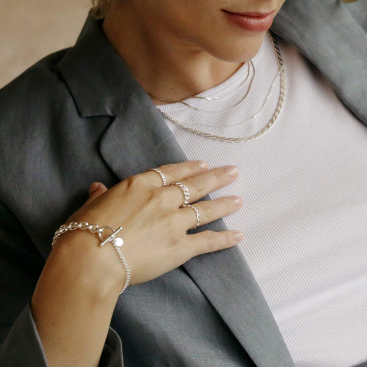 estee-lalonde-curb-chain-ring-sterling-silver-daisy-london