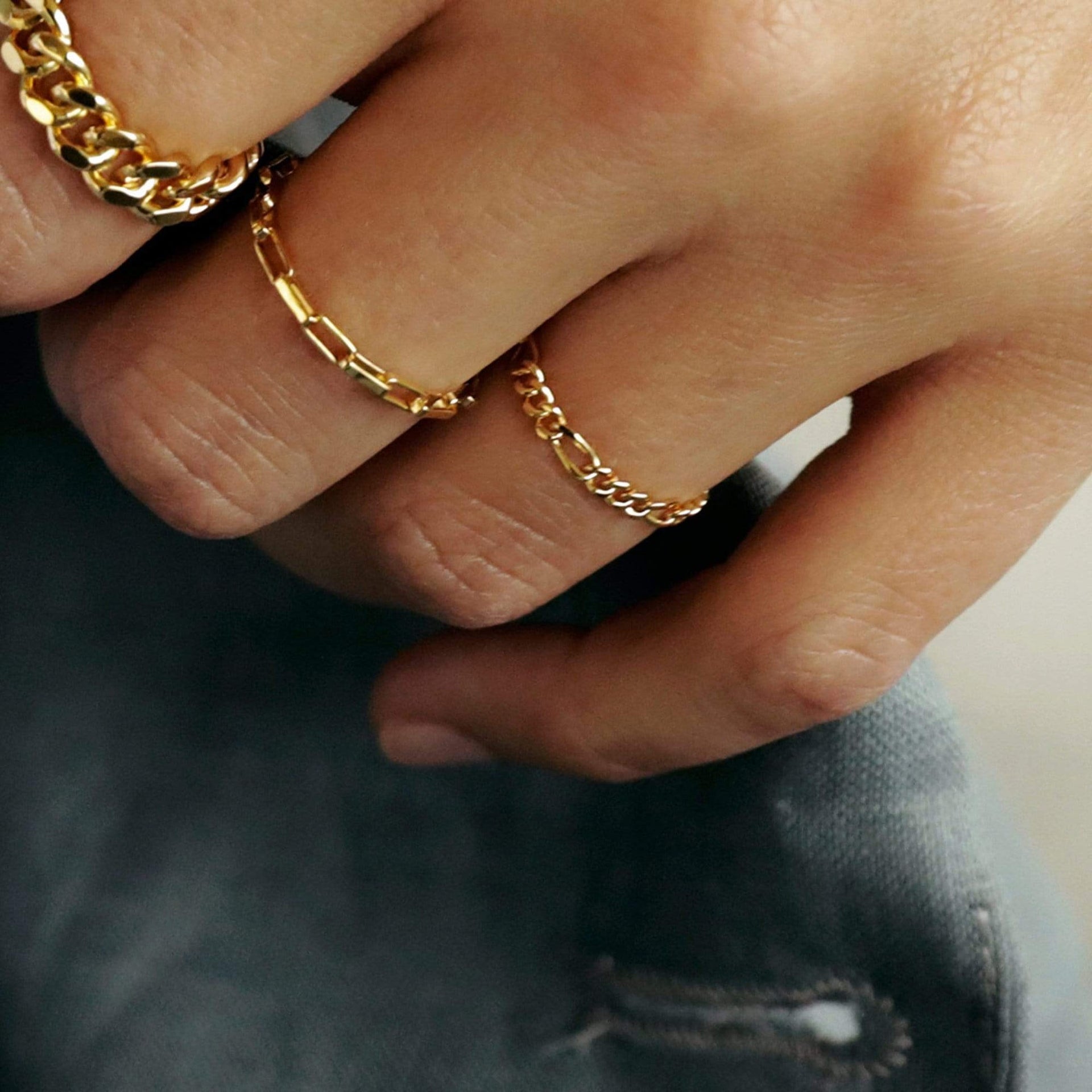 estee-lalonde-figaro-ring-18ct-gold-plated-daisy-london