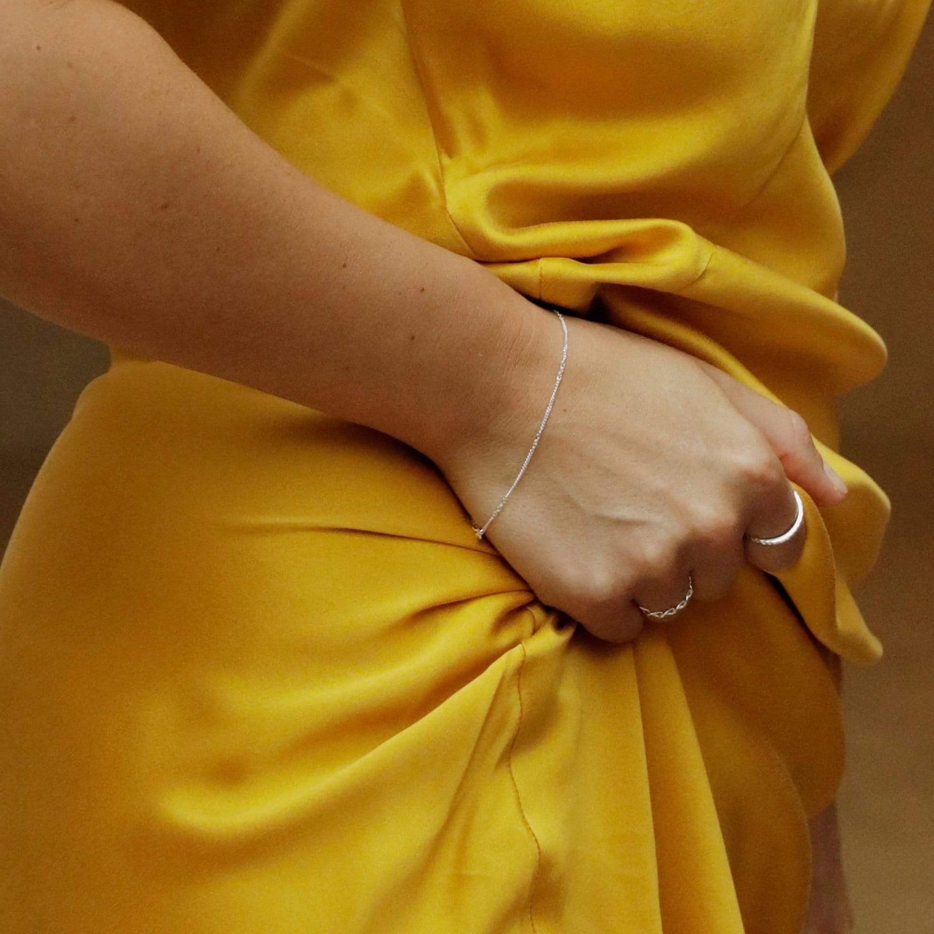 estee-lalonde-forever-chain-bracelet-sterling-silver-daisy-london