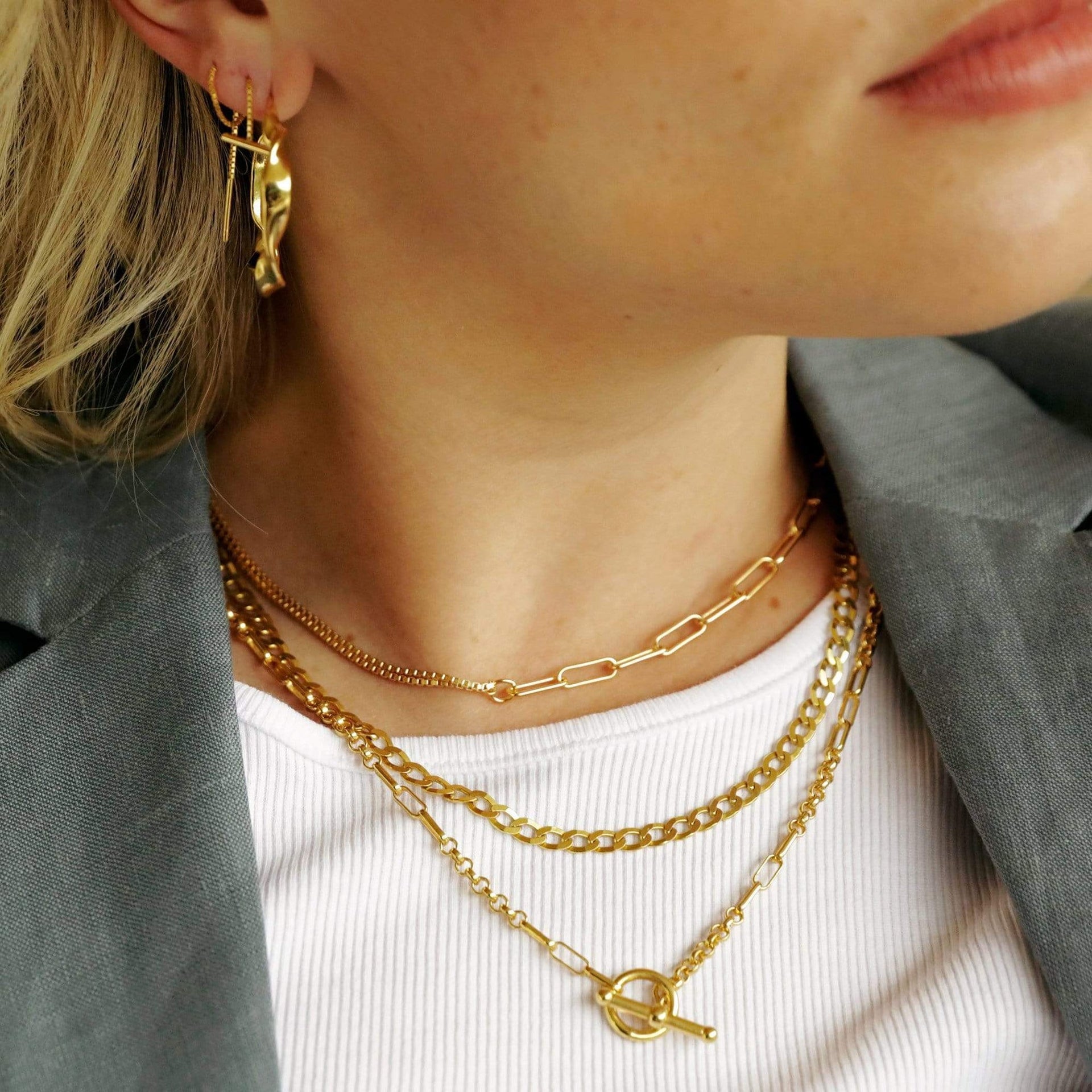 estee-lalonde-interlock-chain-necklace-18ct-gold-plated-daisy-london