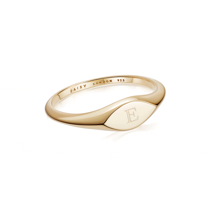 estee-lalonde-mini-signet-ring-18ct-gold-plated-daisy-london