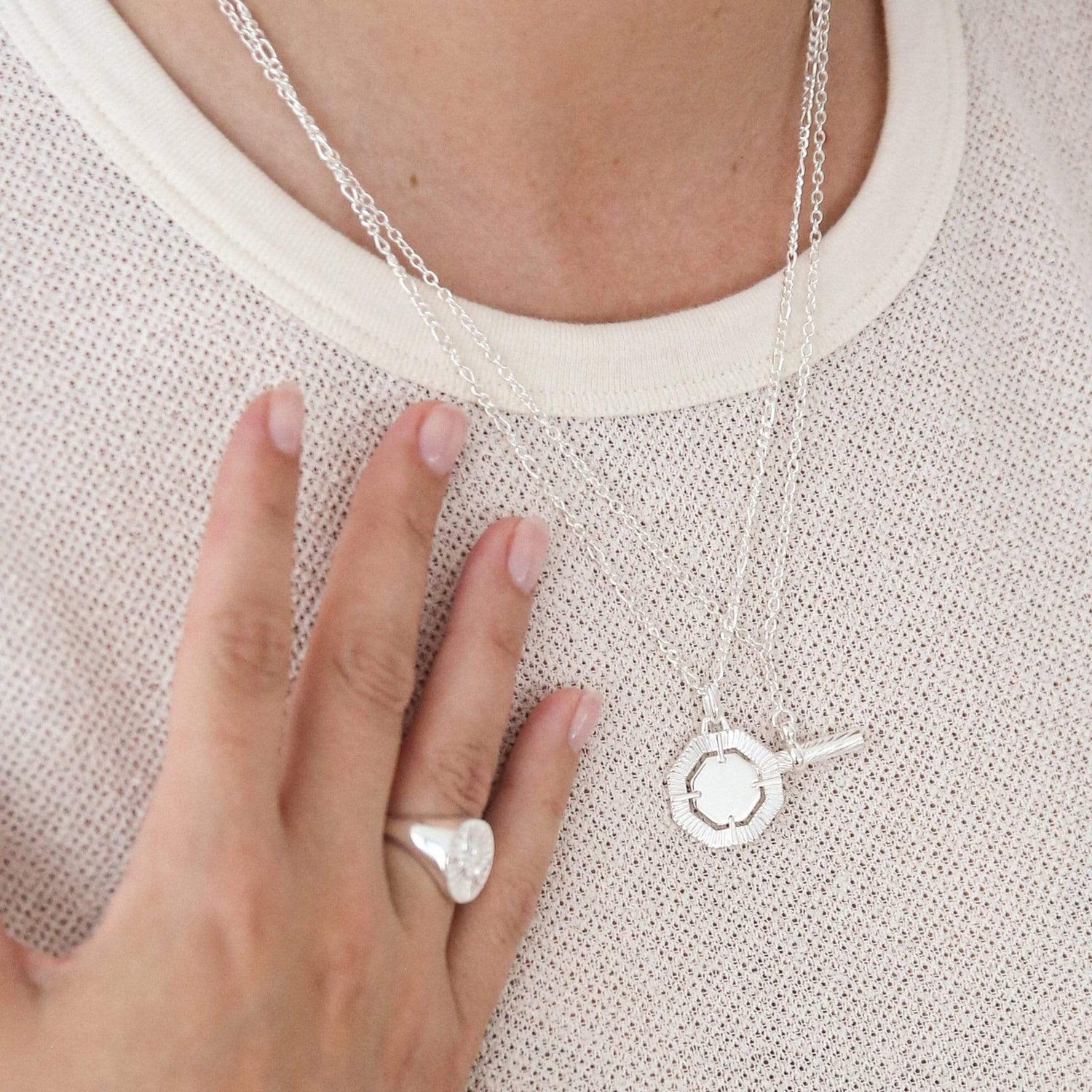 estee-lalonde-octagonal-necklace-925-sterling-silver-daisy-london