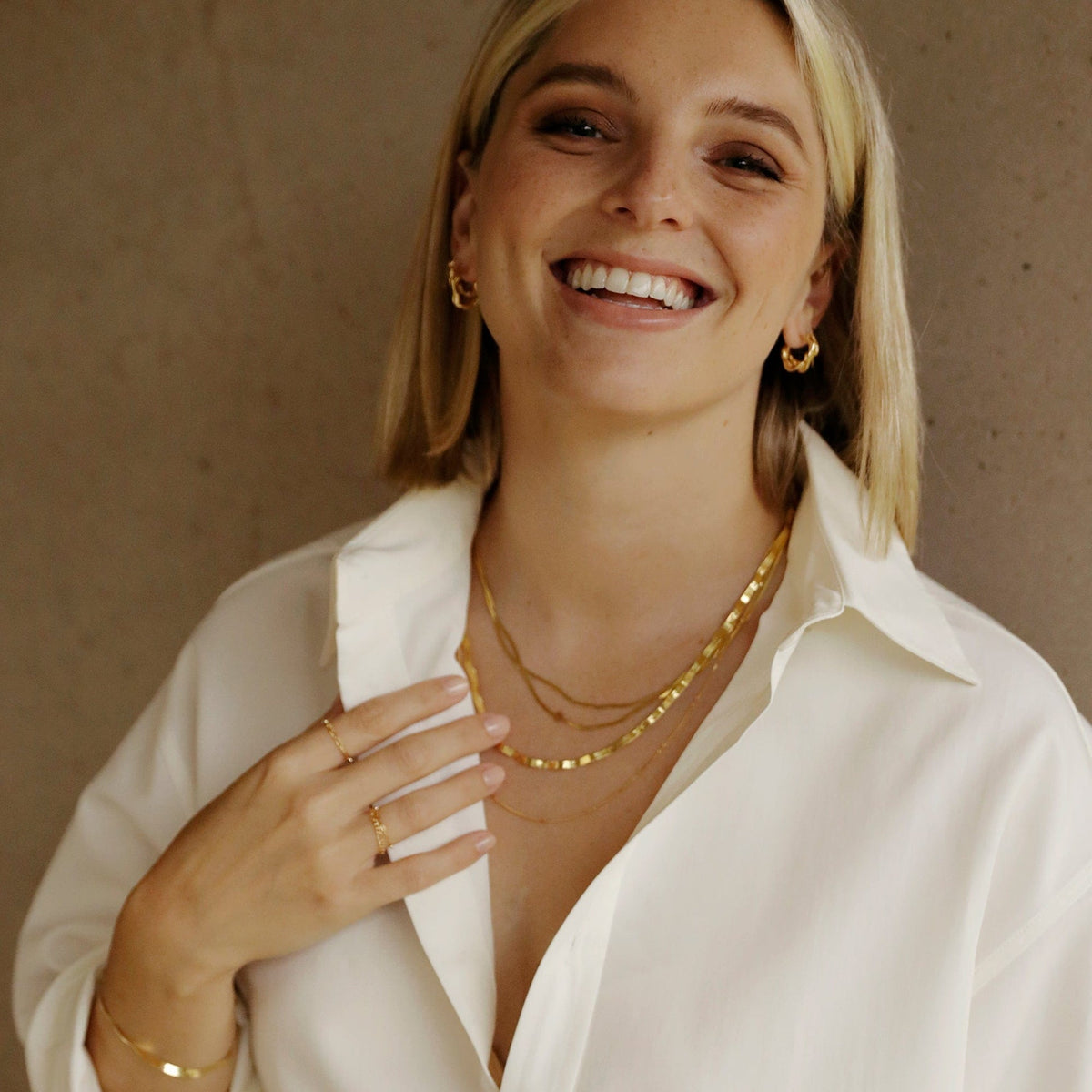 estee-lalonde-parallel-snake-chain-necklace-18ct-gold-plated-daisy-london