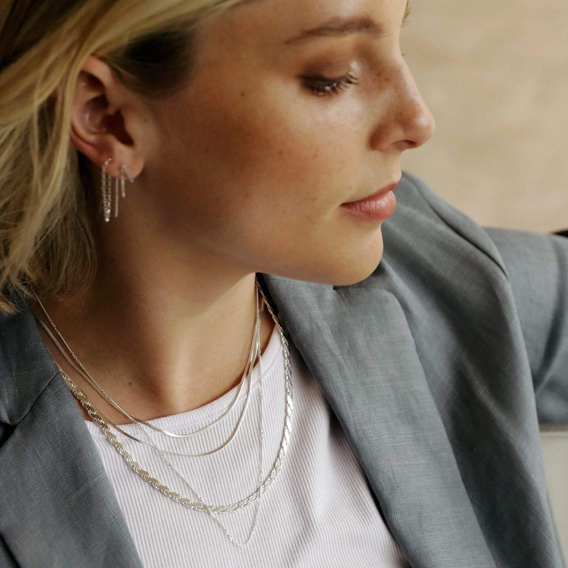 estee-lalonde-parallel-snake-chain-necklace-sterling-silver-daisy-london