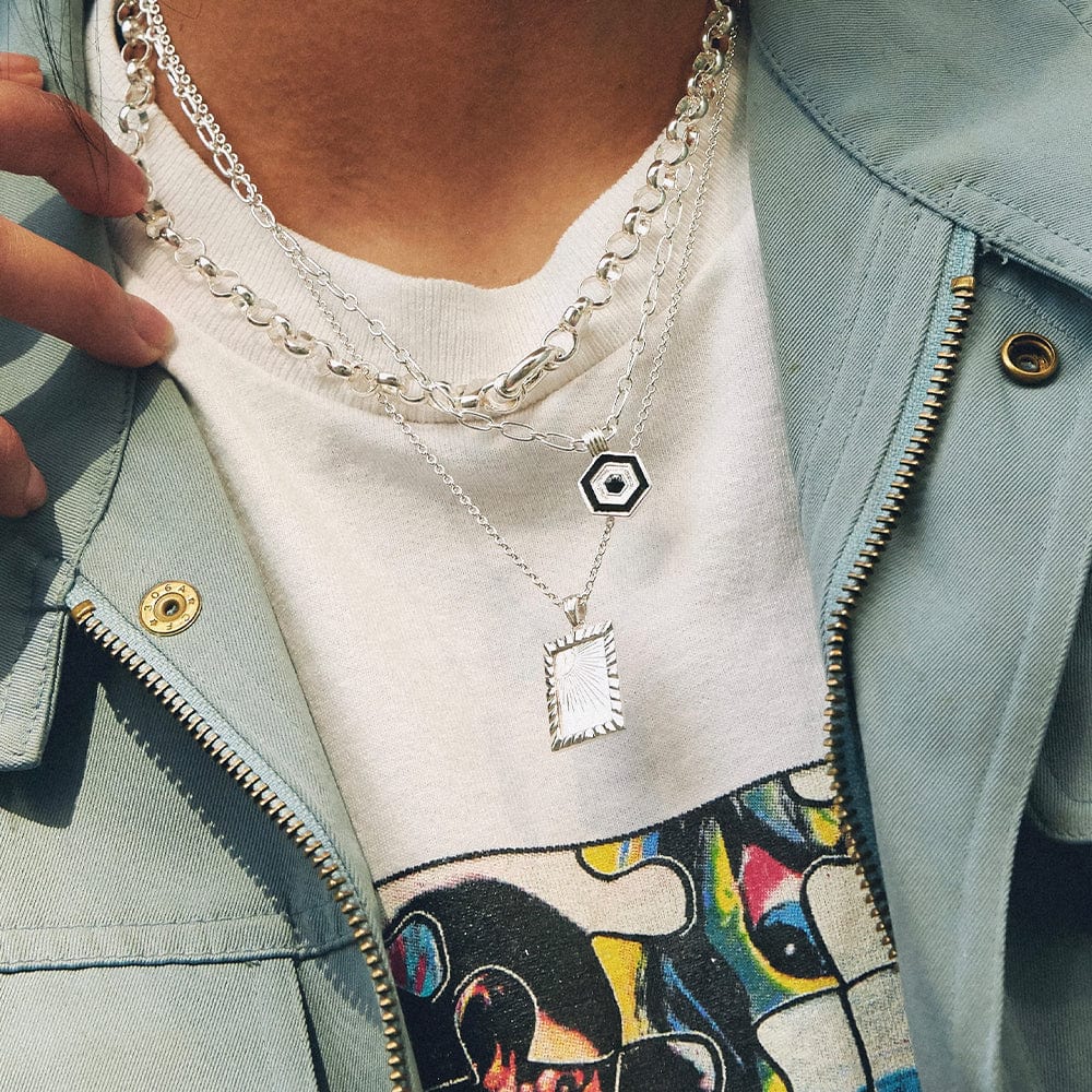 estee-lalonde-rising-sun-frame-necklace-925-sterling-silver-daisy-london