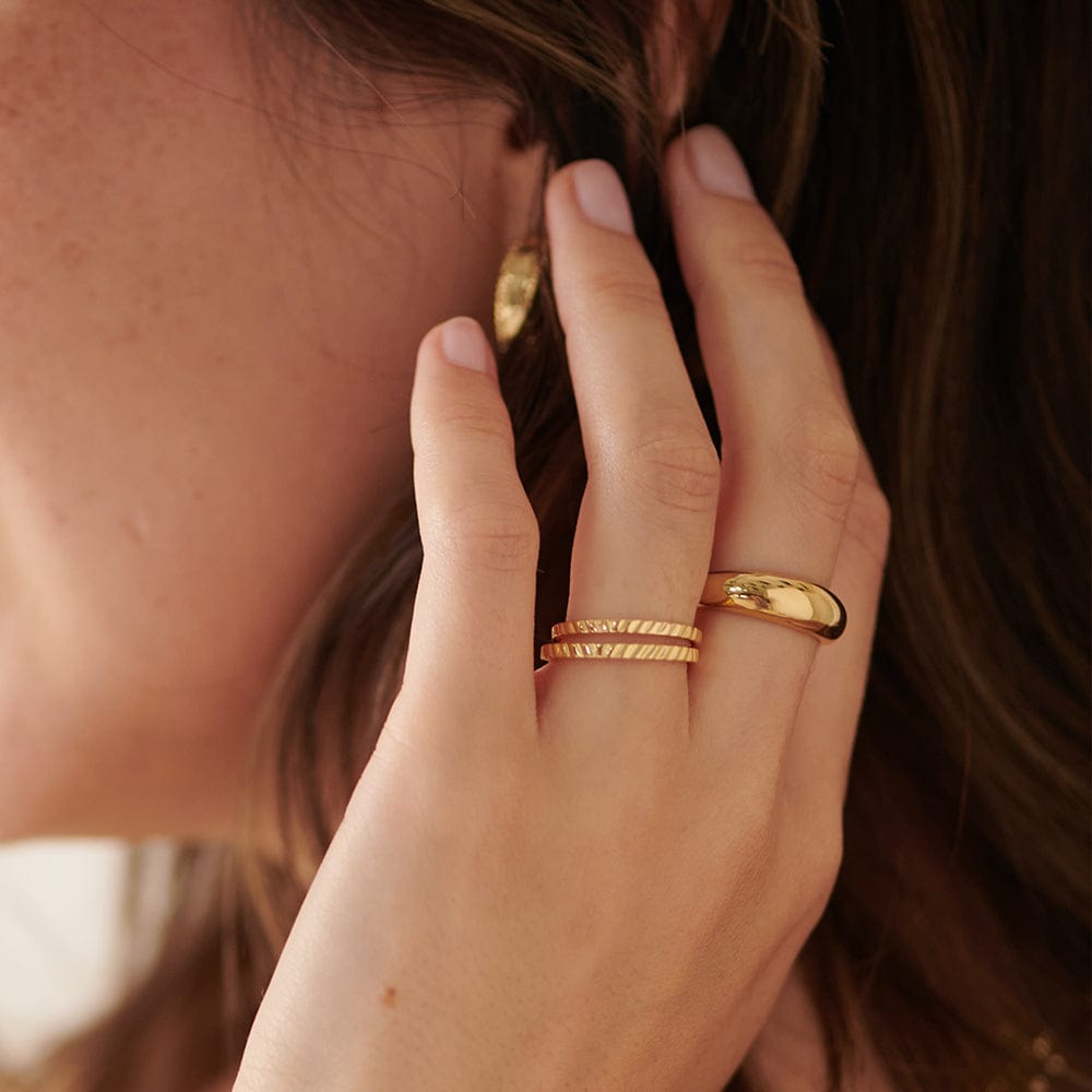 estee-lalonde-sunburst-stacking-ring-18ct-gold-plated-sterling-silver-daisy-london