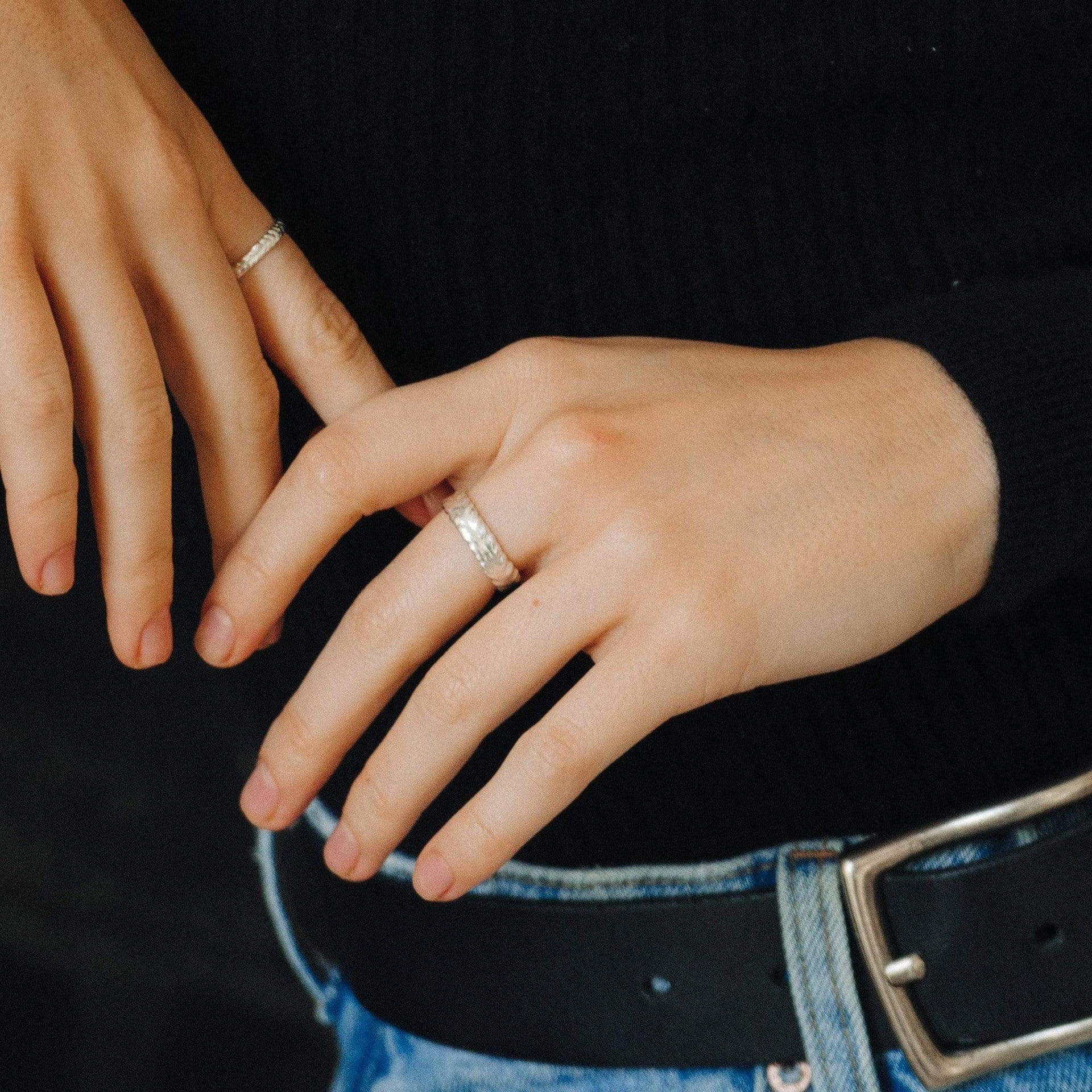 estee-lalonde-thea-chunky-stacking-ring-925-sterling-silver-daisy-london