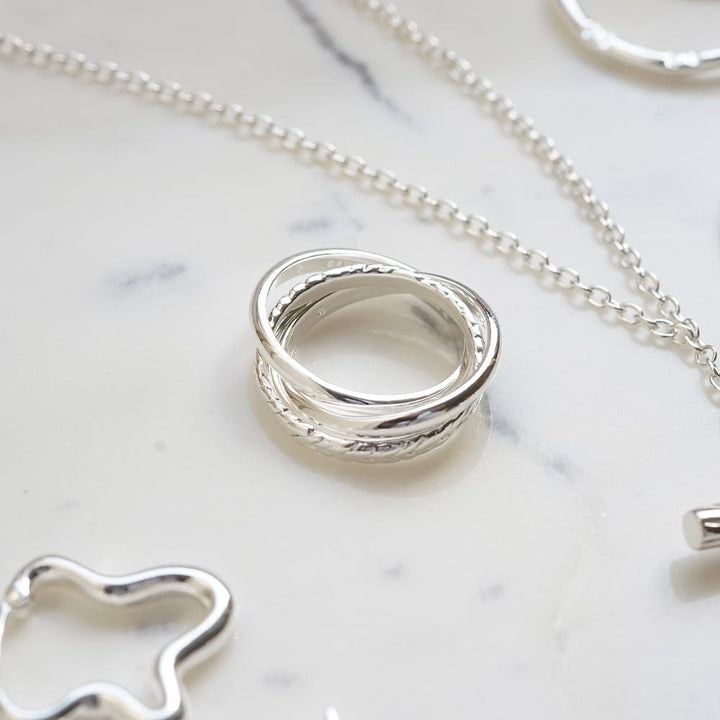 estee-lalonde-trinity-ring-925-sterling-silver-daisy-london
