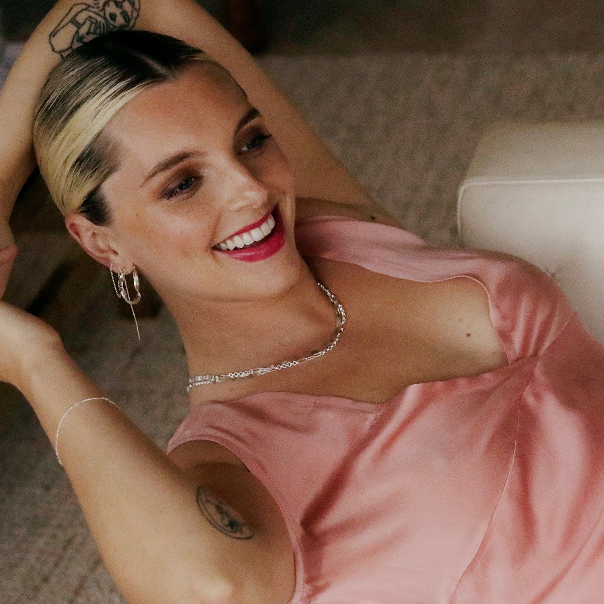 estee-lalonde-wavy-snake-chain-necklace-sterling-silver-daisy-london