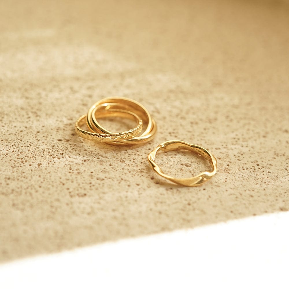 estee-lalonde-limited-edition-trinity-ring-stack-18ct-gold-plated-daisy-london