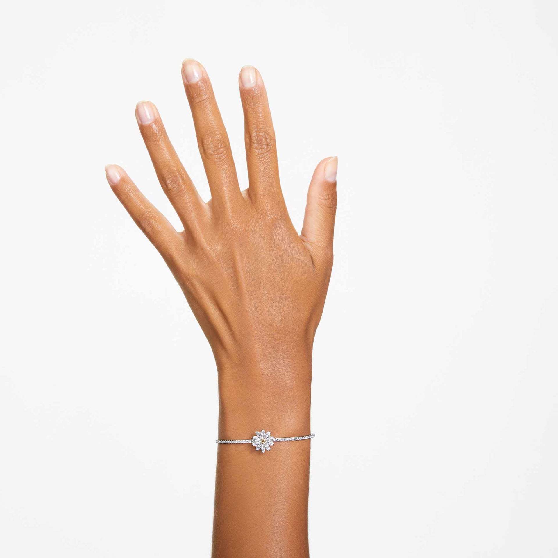 eternal-flower-bangle-swarovski