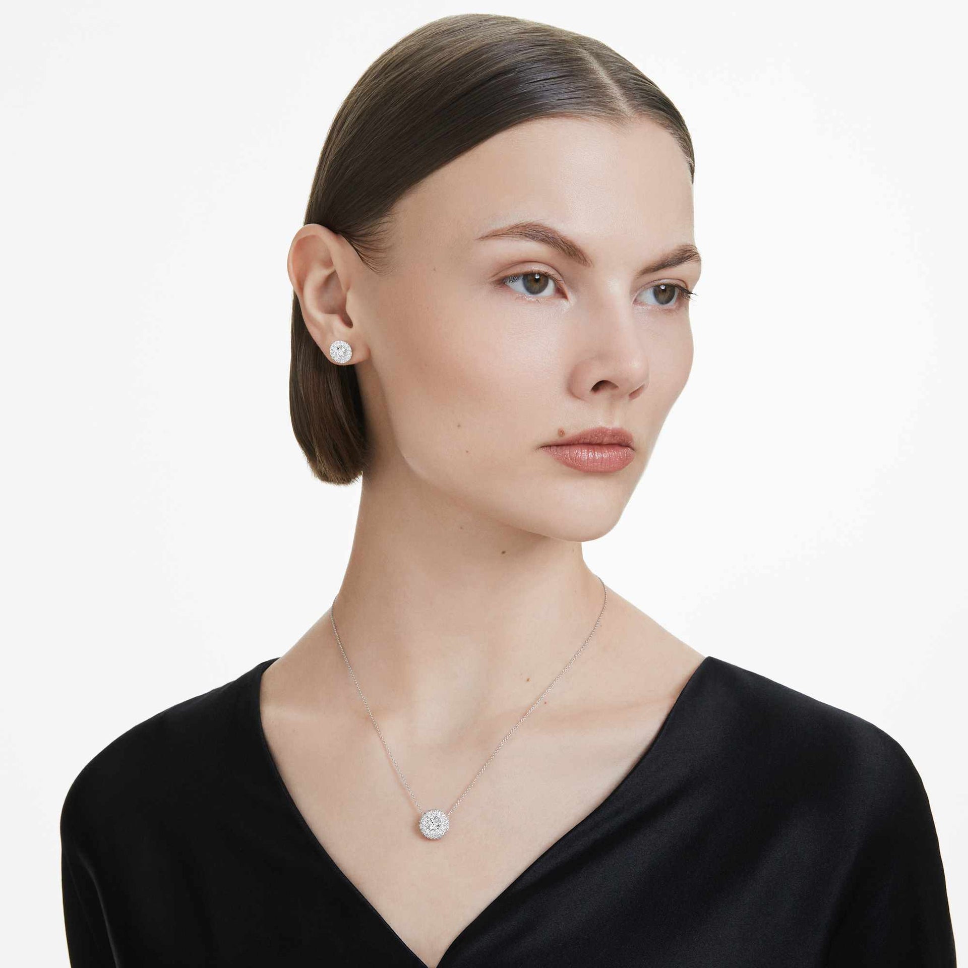 eternity-pendant-swarovski