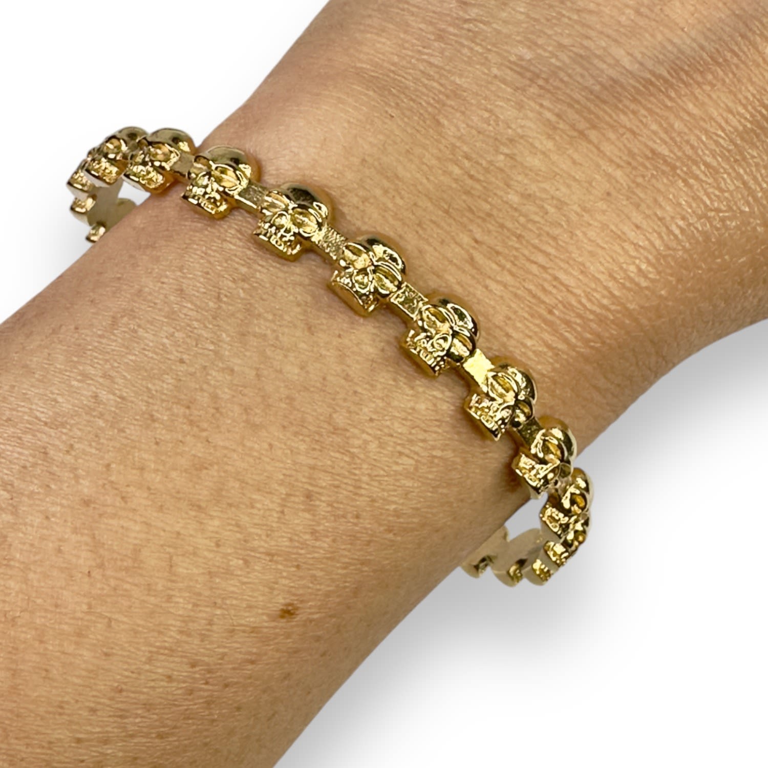 Eternity Skull Bangle Yellow Gold