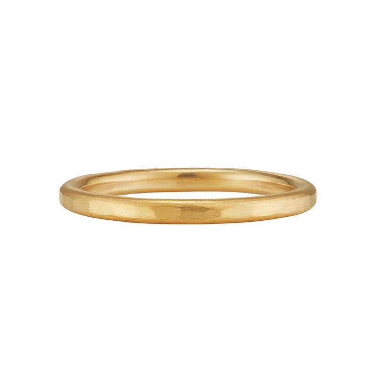 Evie — Hammered 18ct Fairmined Gold Wedding Band