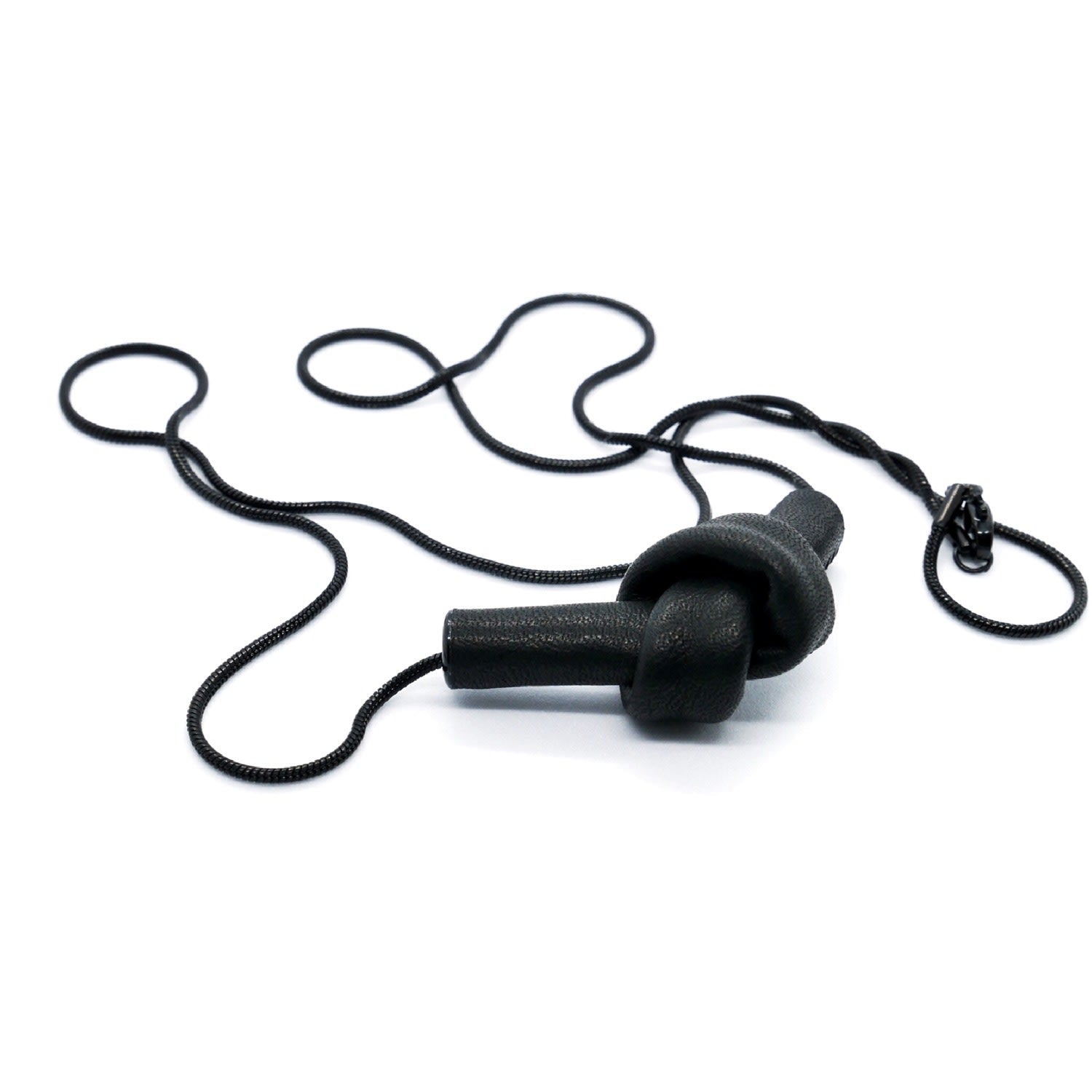 Leather Knot Necklace Black