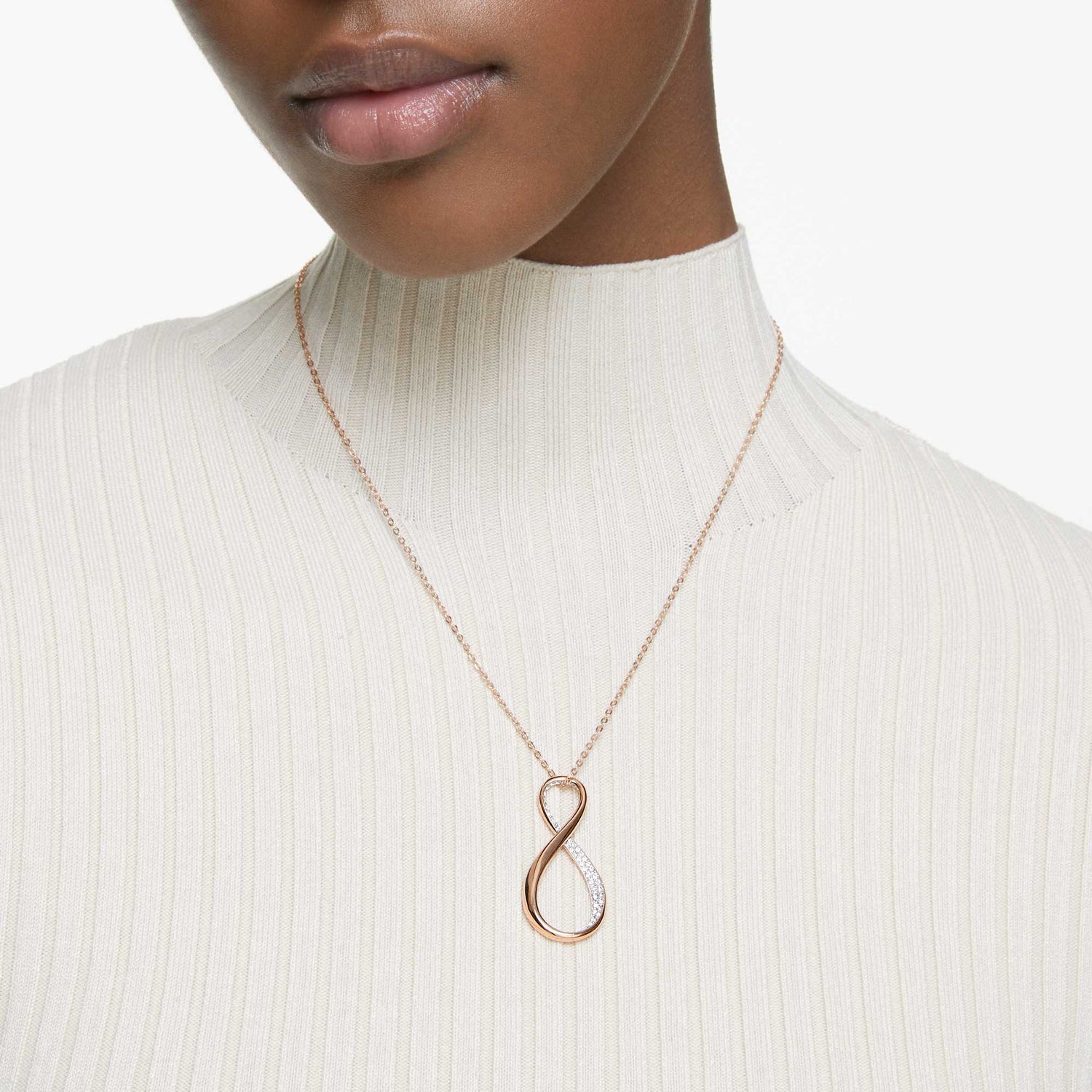 exist-pendant-swarovski