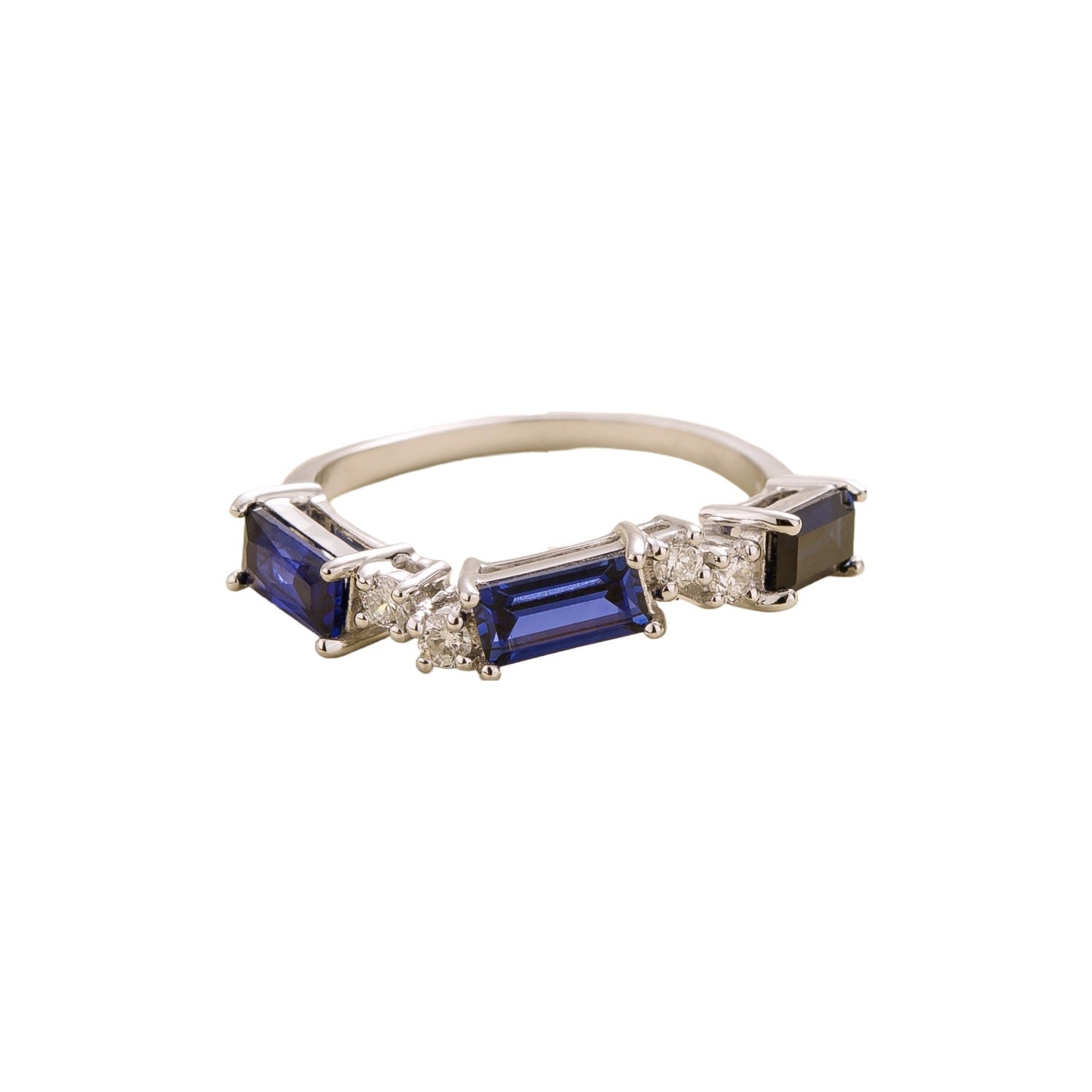 Forma Ring In Blue Sapphire & Diamond White Gold