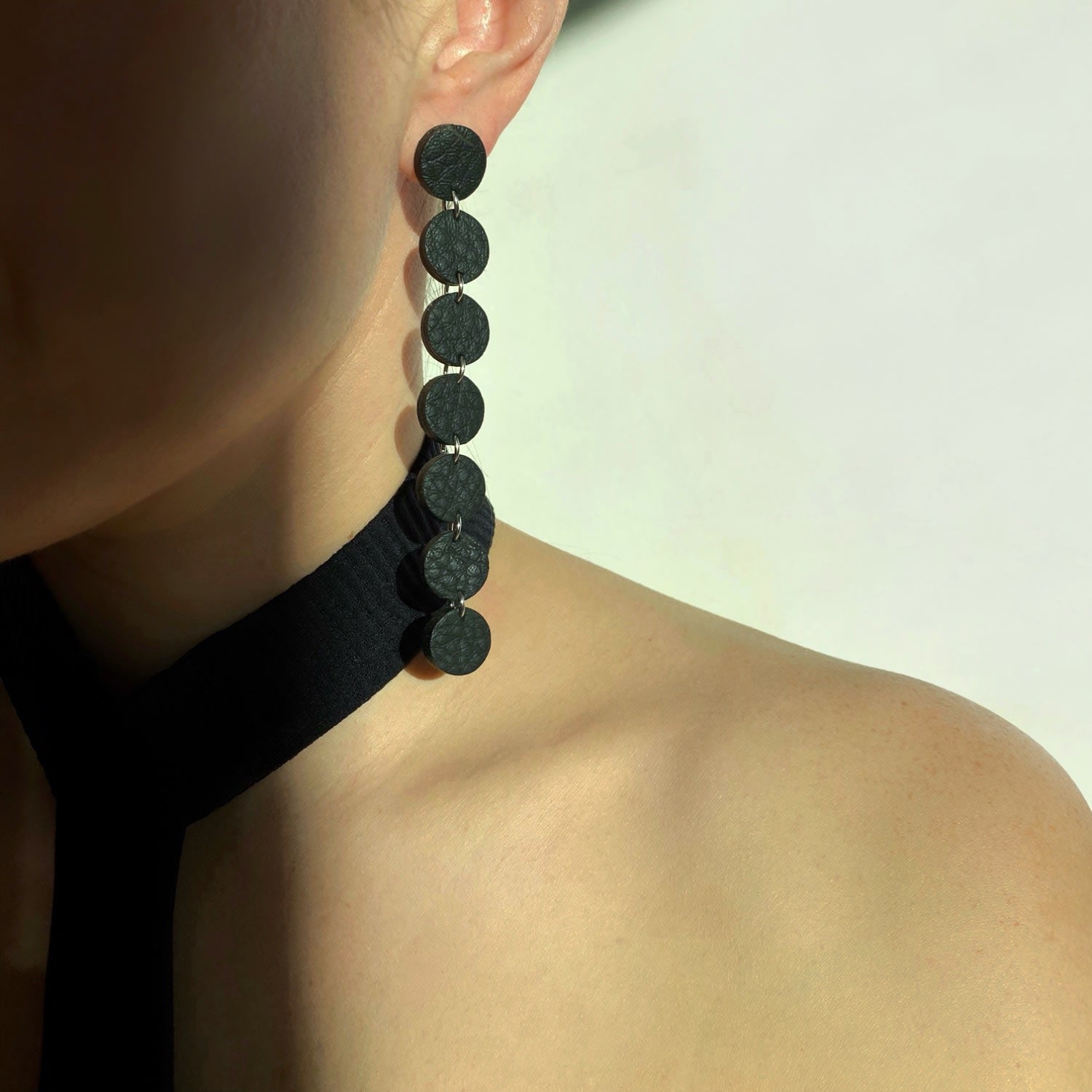 Single Dangle Leather Earring In Black