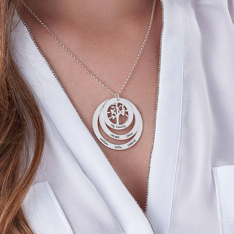 Family Circle Necklace With Hanging Family Tree - Mom Necklace - Gifts for Mom - Gifts for Wife